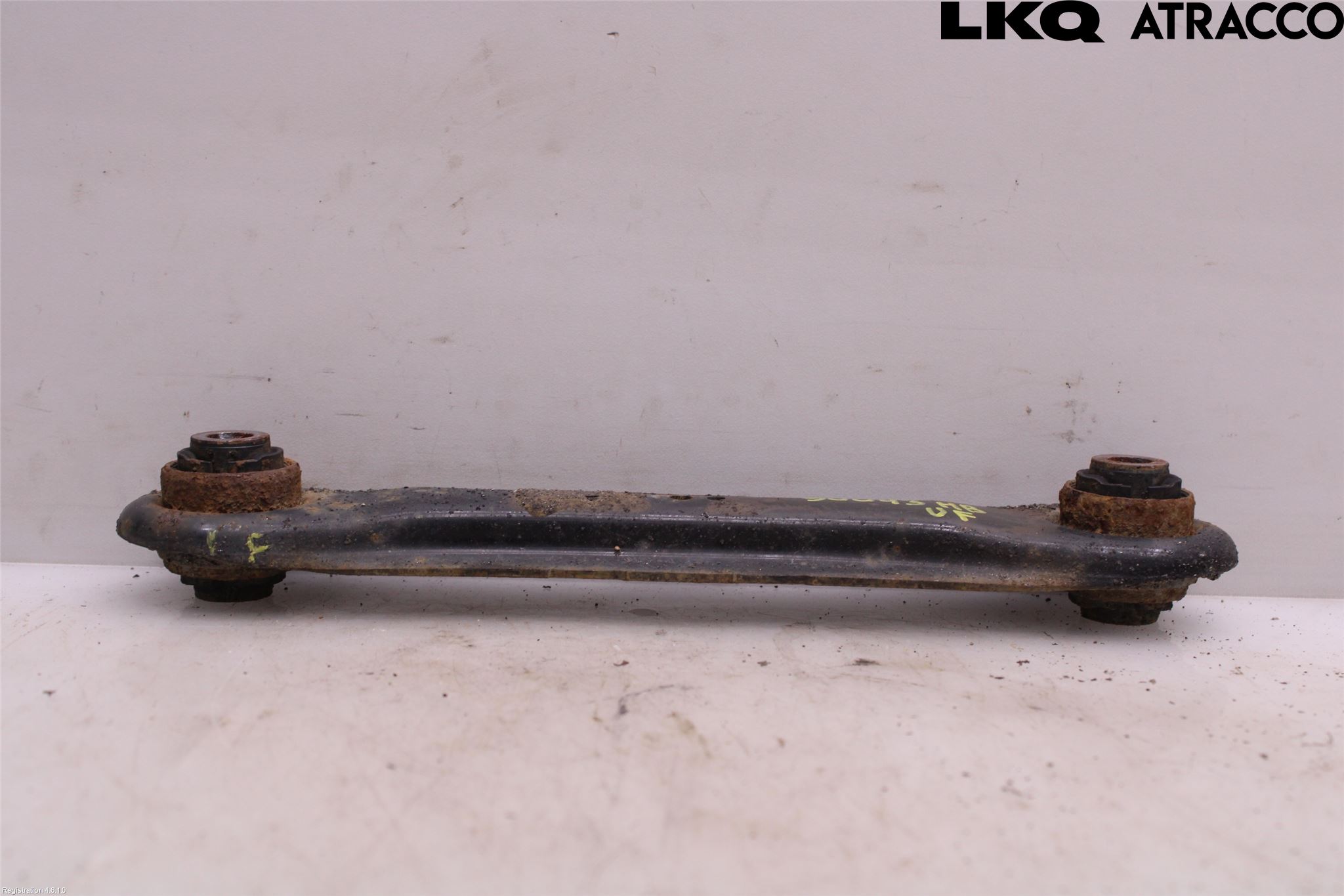 Mitsubishi OUTLANDER 13-21 Bärarm Bak Höger