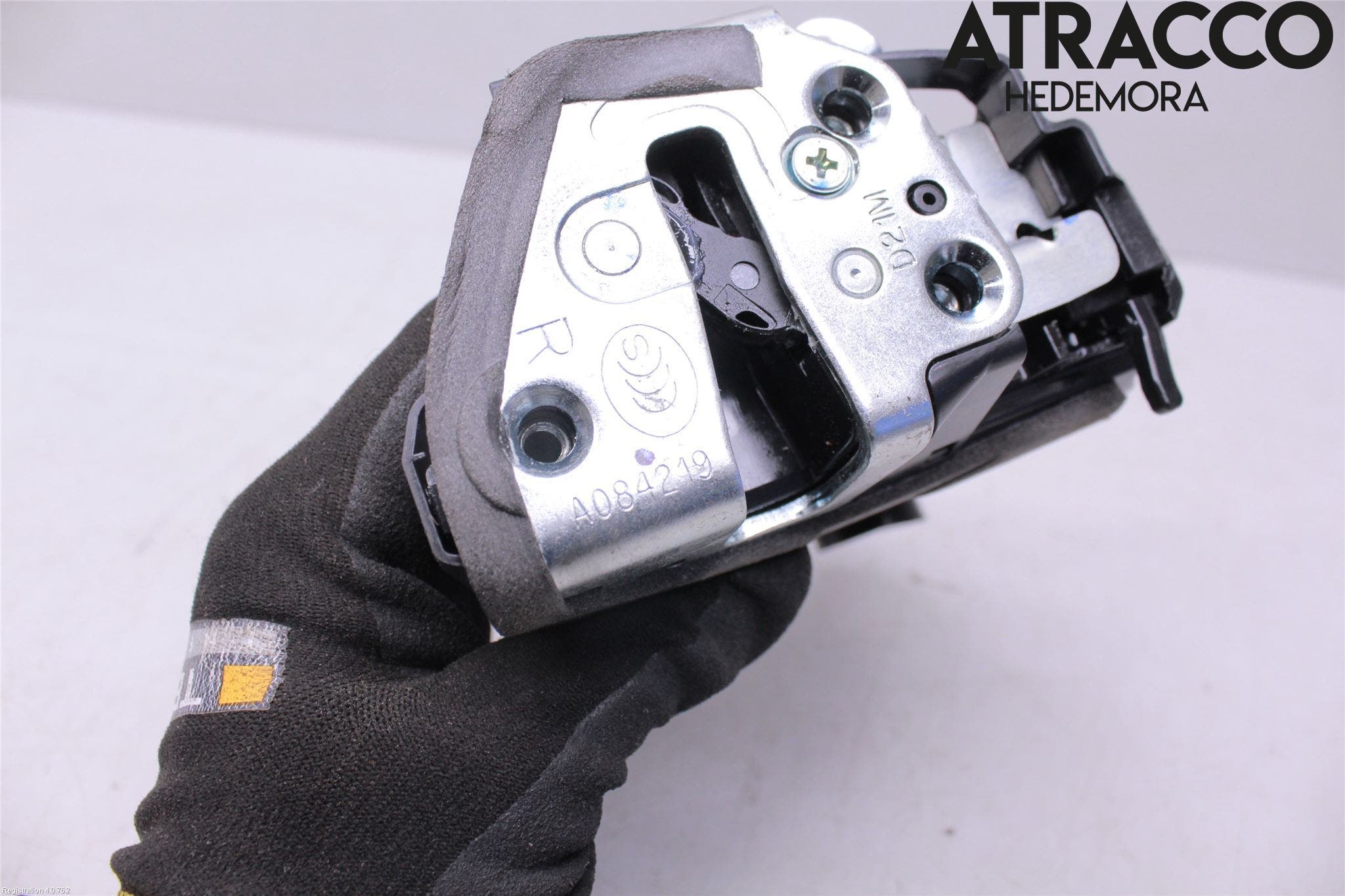 Toyota COROLLA 19- Låskista-Dörrlås