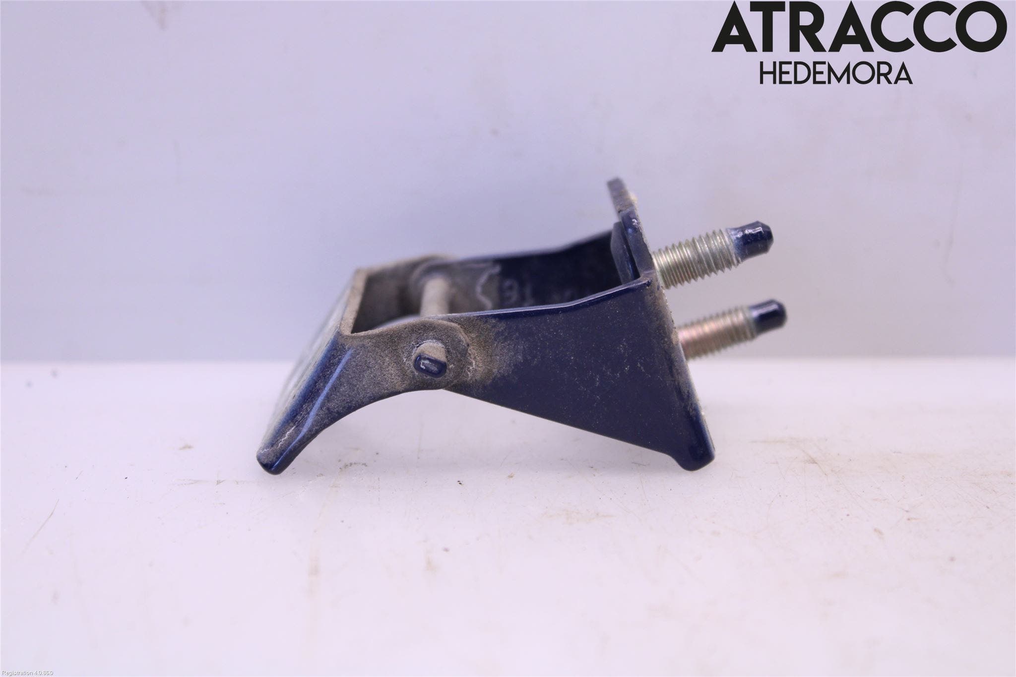 Ford FOCUS 15-18 Bakluckegångjärn Vä