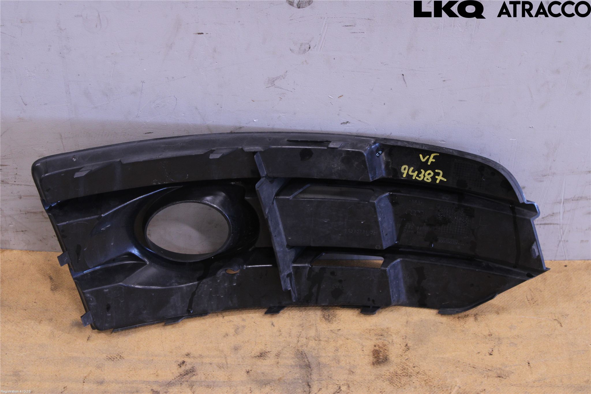 Audi Q5 09-16 Dimljussarg Fram