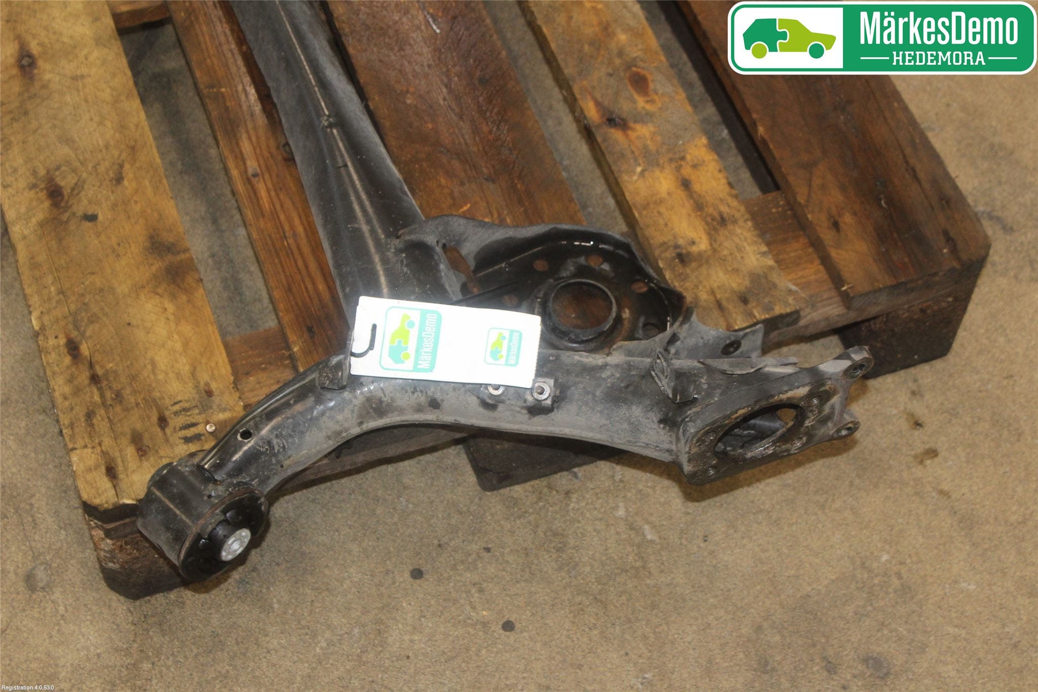 Toyota YARIS XP130 15-20 Bakaxelbalk