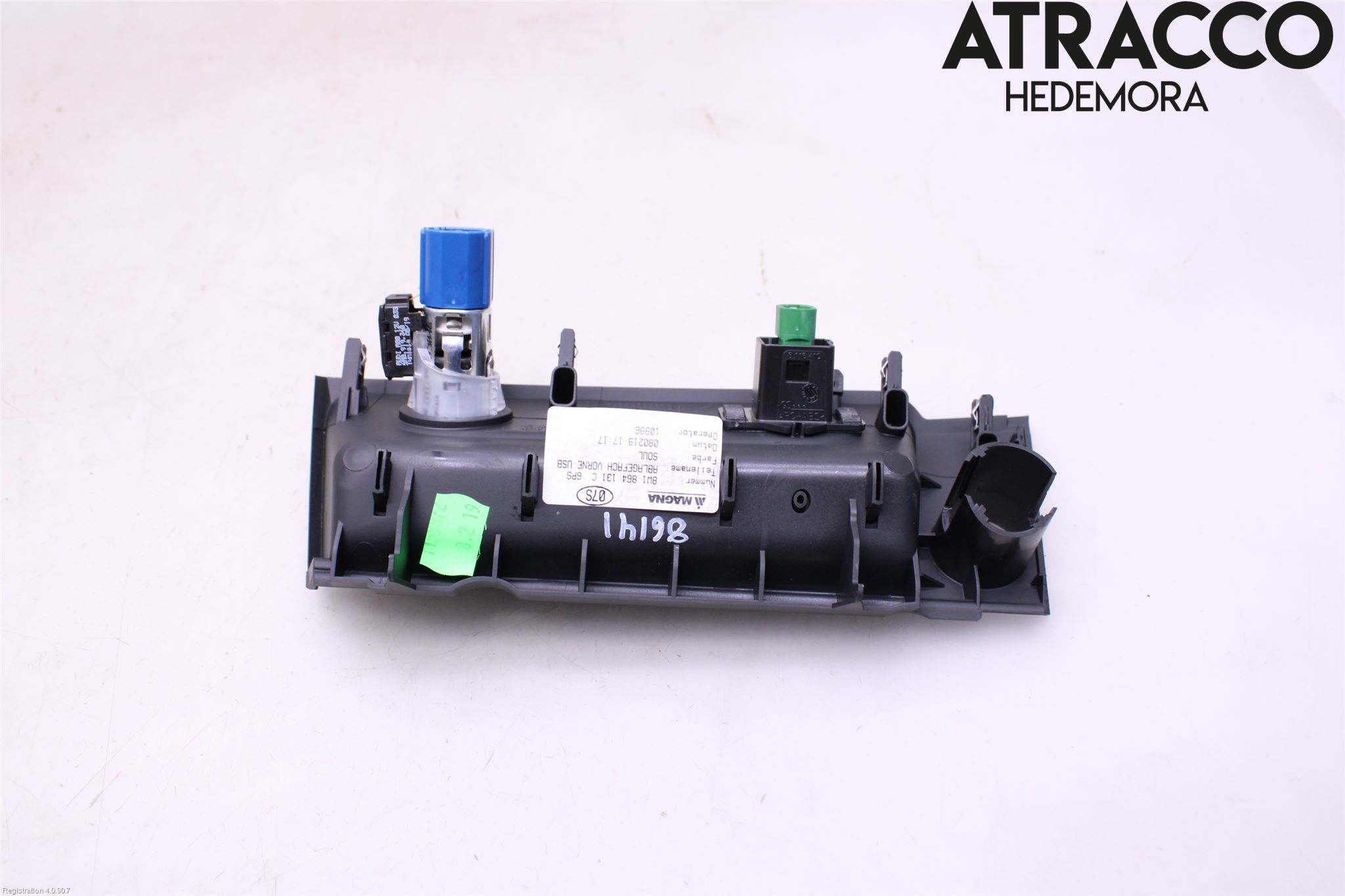 Audi A4/S4 B9 20- Instrumentbräda Förvaringsfack