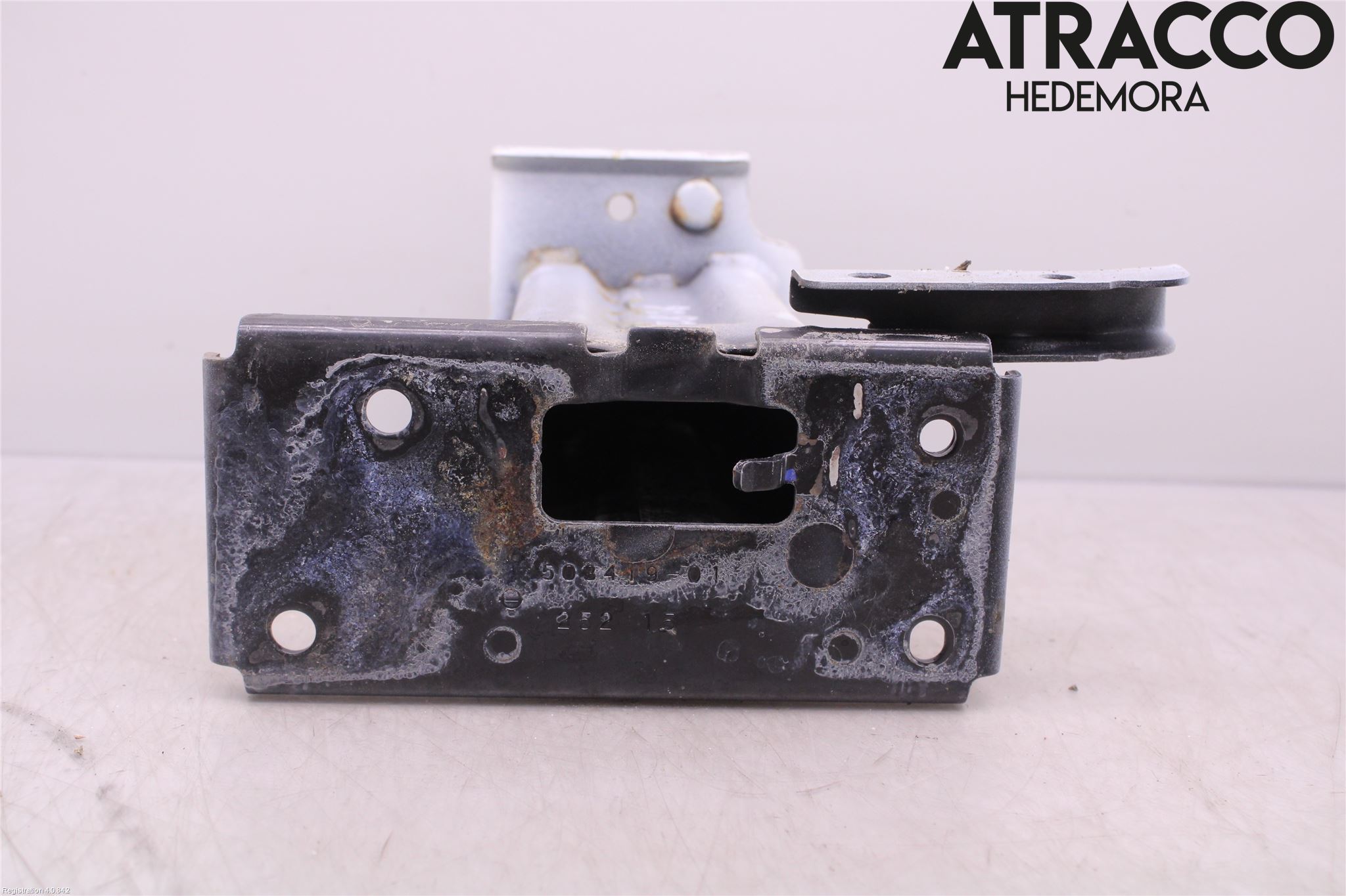 Nissan X-TRAIL 14-21 Stötfångarbärjärn Fram