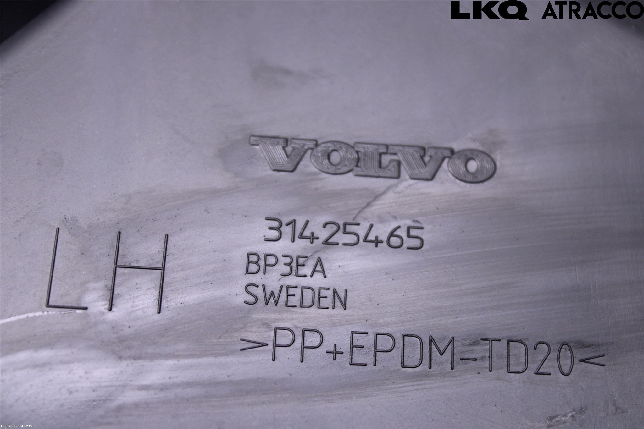 Volvo V60 14-18 Stötfångarfäste Bak Vä
