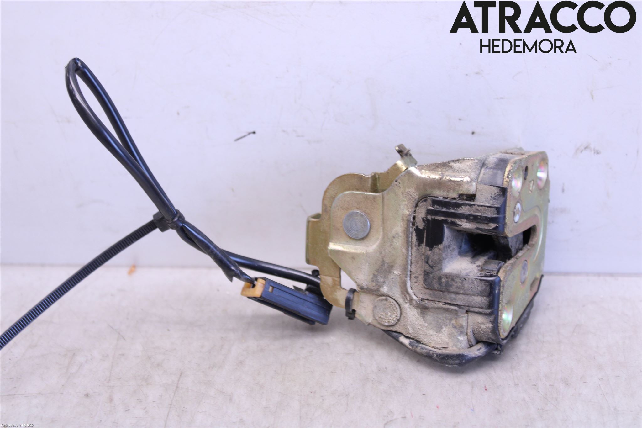 Nissan NAVARA 05-16 Låskista-Dörrlås