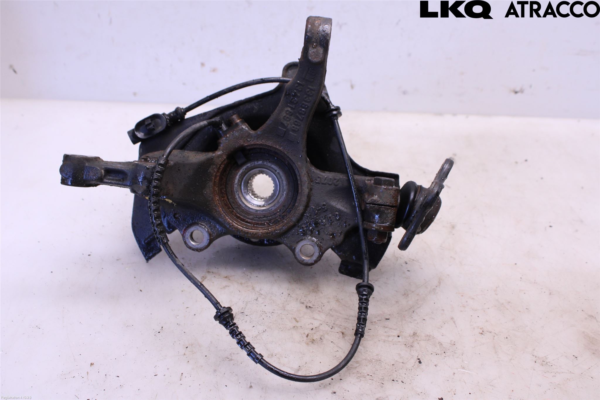 Opel CORSA E 15-19 Styrspindel Lagerhus Hö