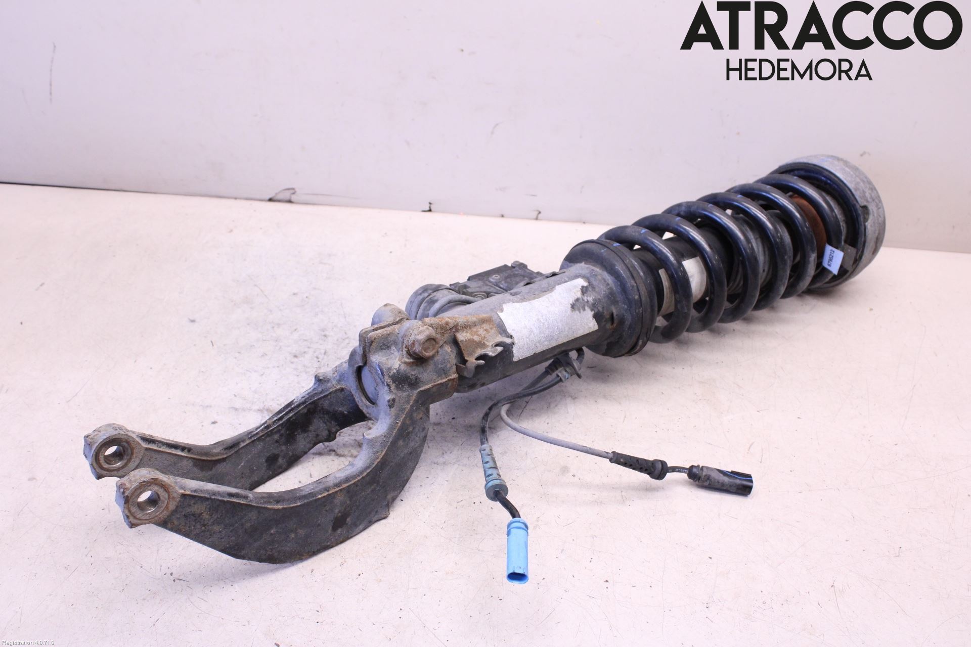 BMW X6 E71/E72   08-14 Fjäderben Fram Höger