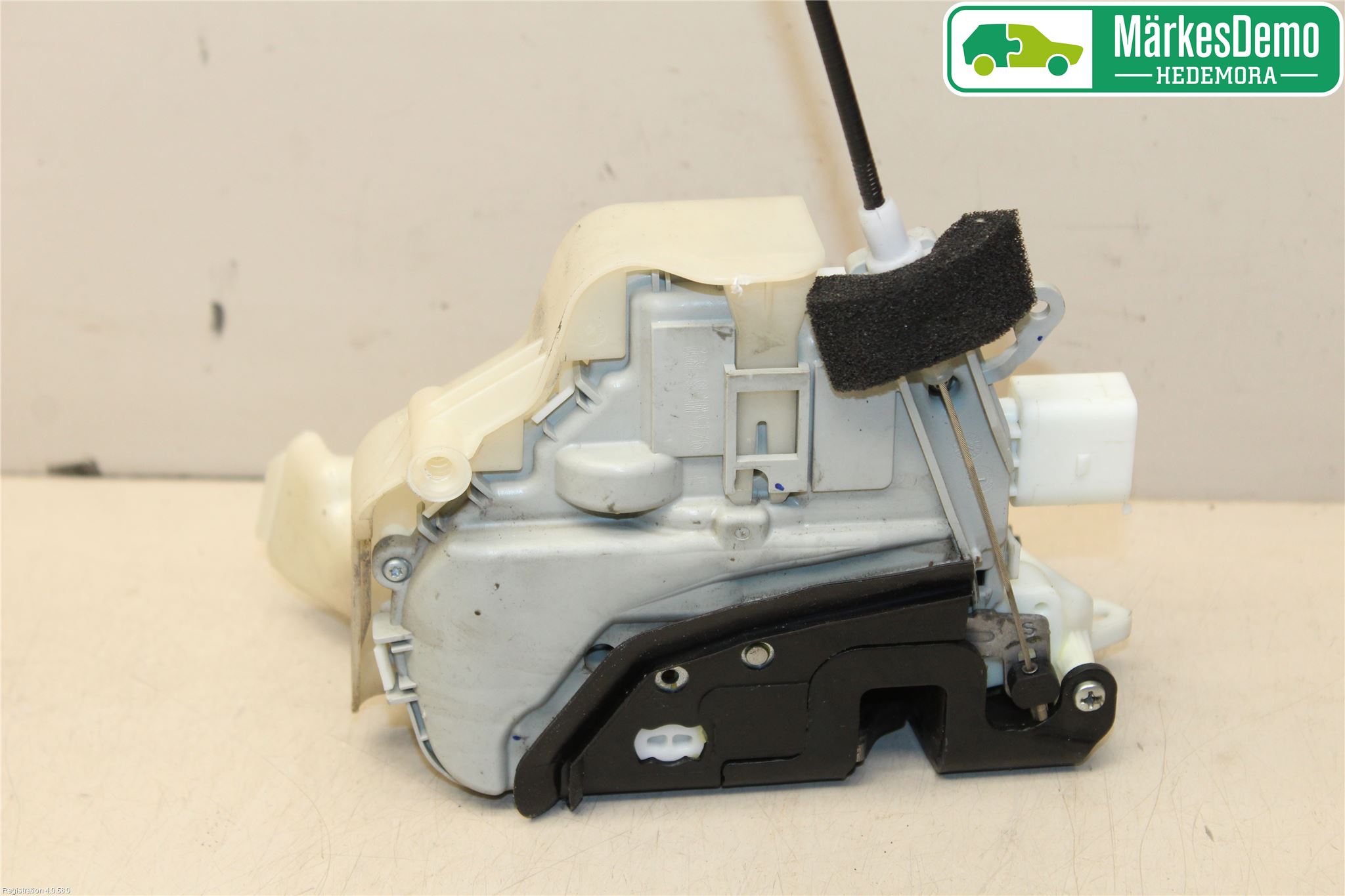 Audi A4 12-15 Låskista-Dörrlås