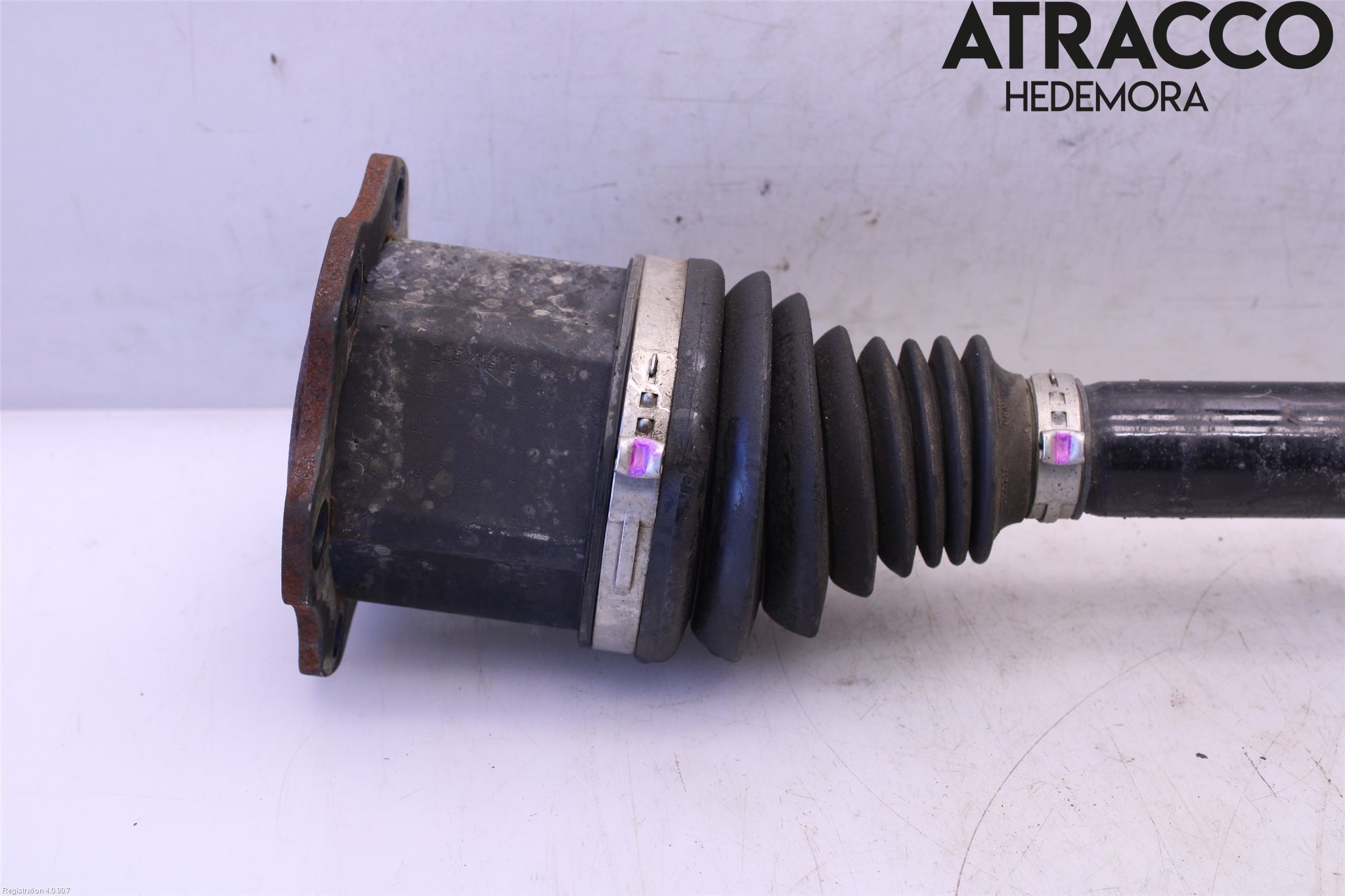 Audi A4 ALLROAD 17- Drivaxel Fram Vänster