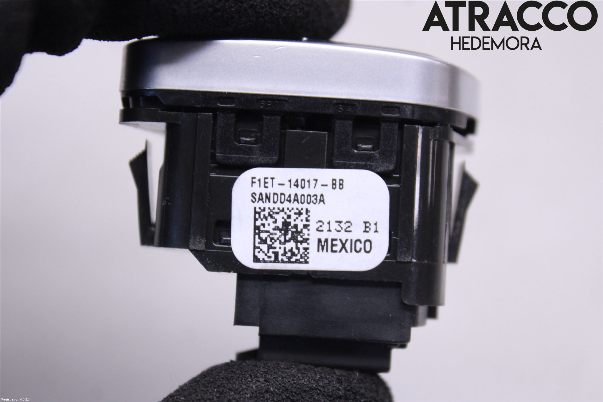 Ford E-TRANSIT SKÅP/BUSS 22- Strömställare Centrallås