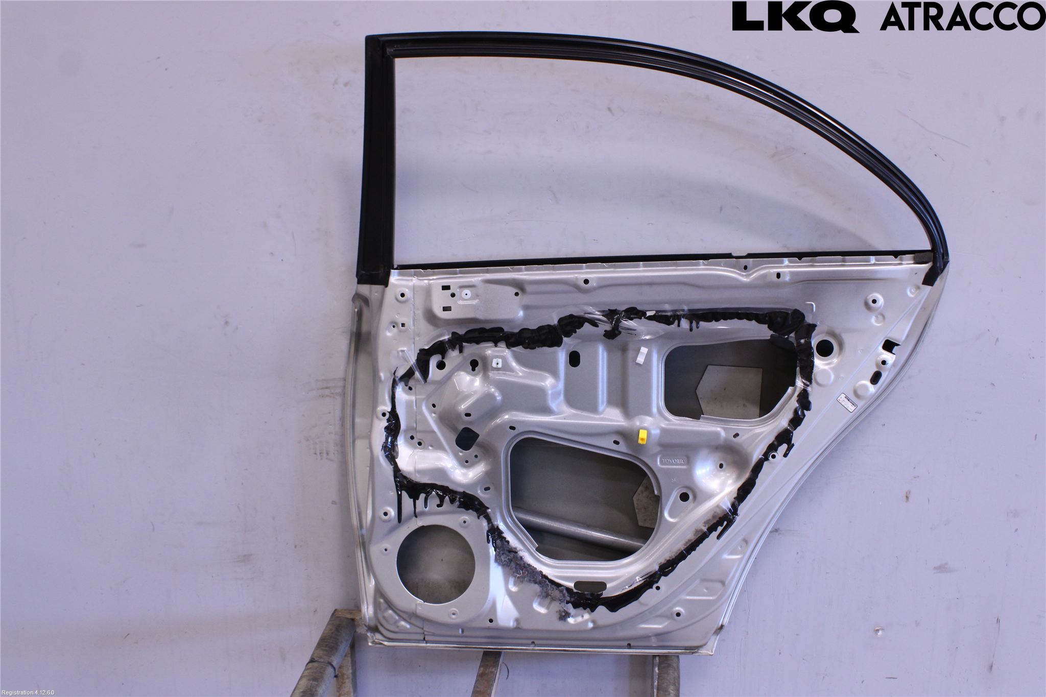 Toyota AVENSIS 07-08 Dörr Bak Höger
