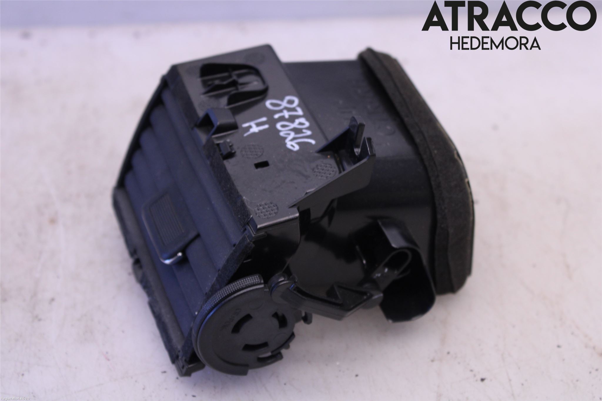 Nissan PULSAR Defrosterkanal-Munstycke