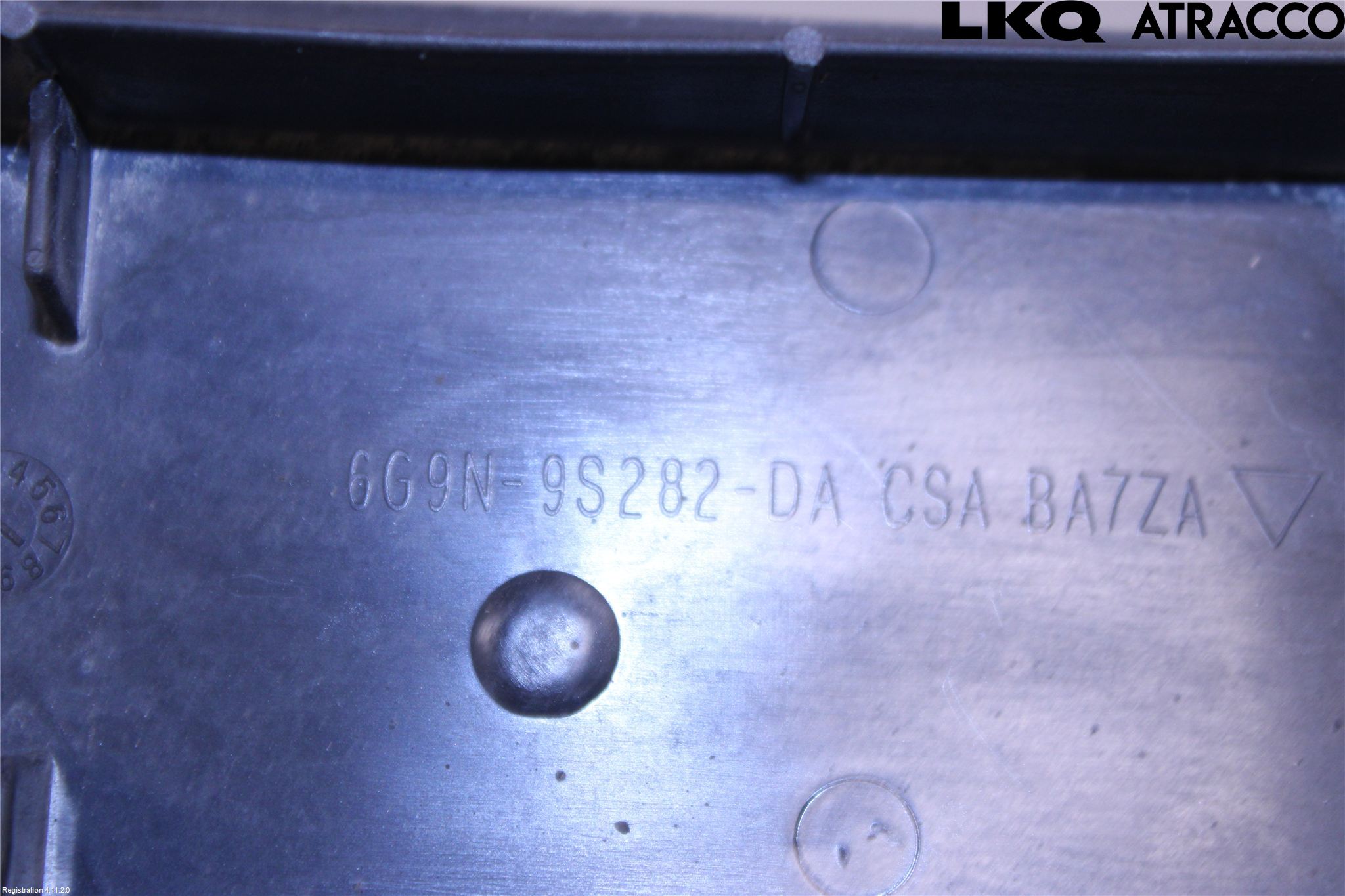 Volvo XC60 14-17 Hasplåt Plåt-Plast