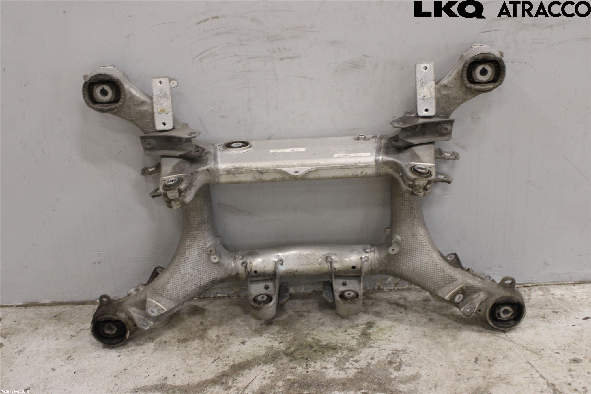 BMW 5 G30/G31/F90 17-23 Bakaxelbalk