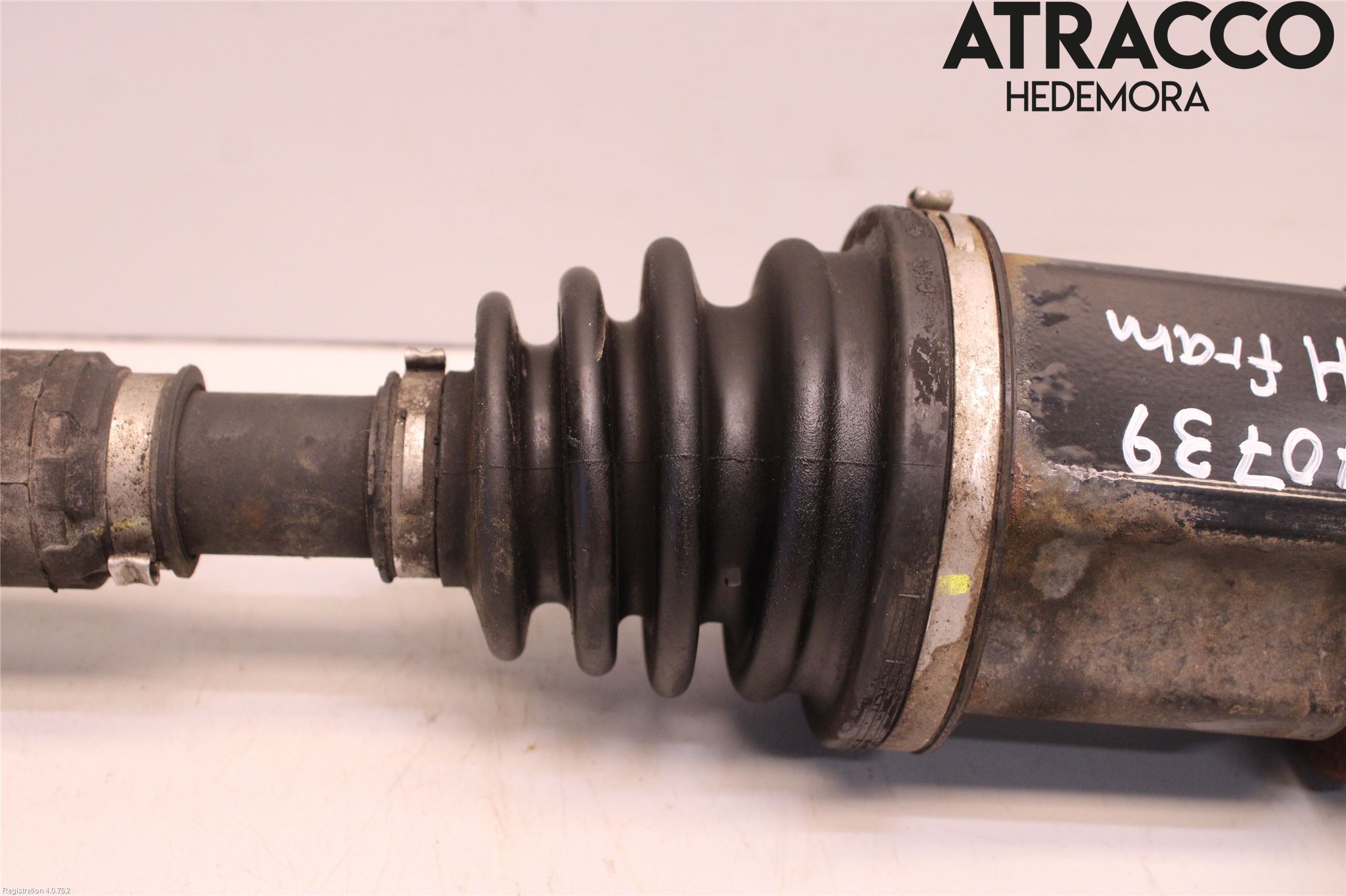 Toyota AVENSIS 03-06 Drivaxel Fram Höger