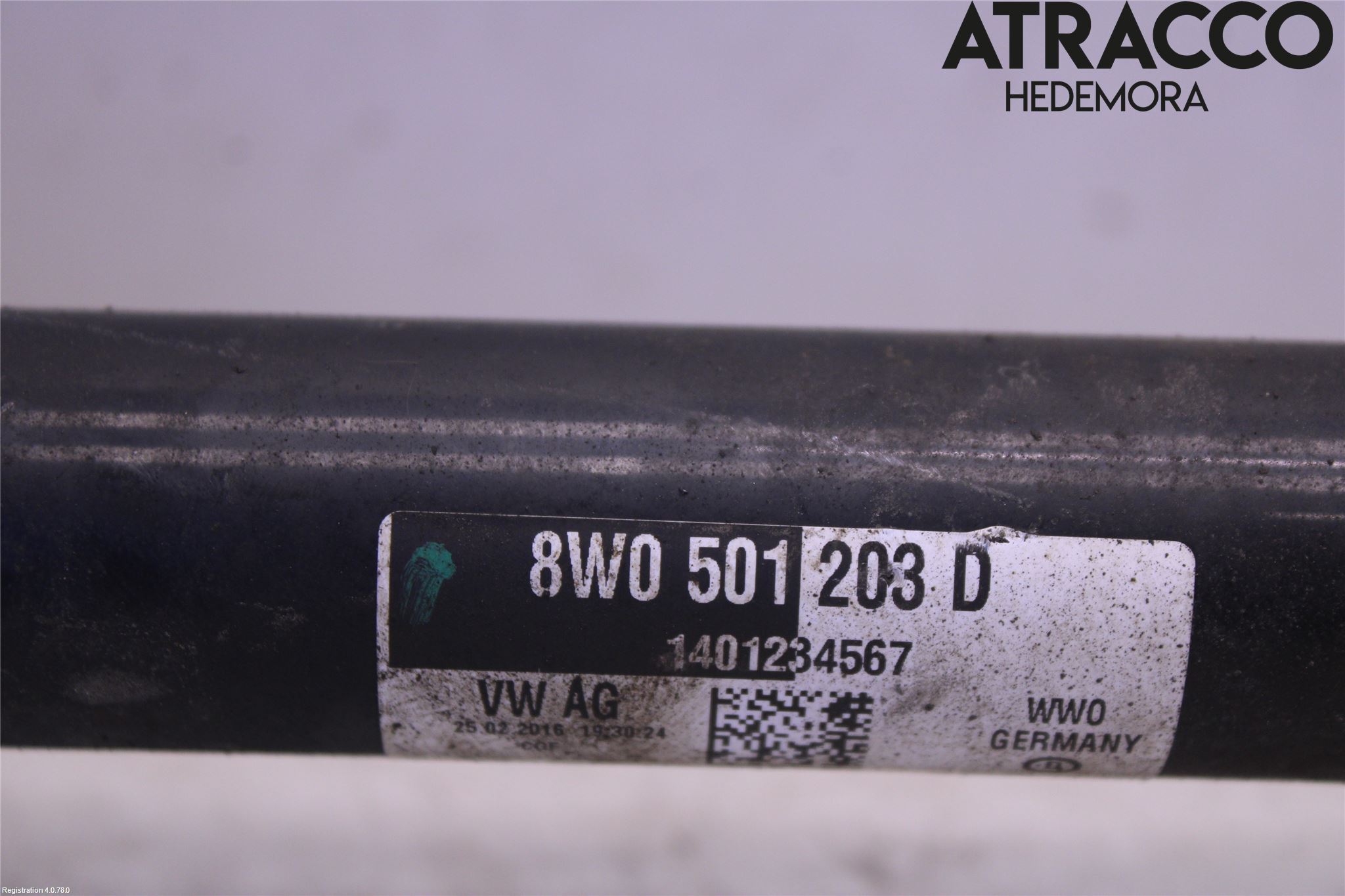 Audi A4/S4 B9 16-19 Drivaxel Bak Vänster