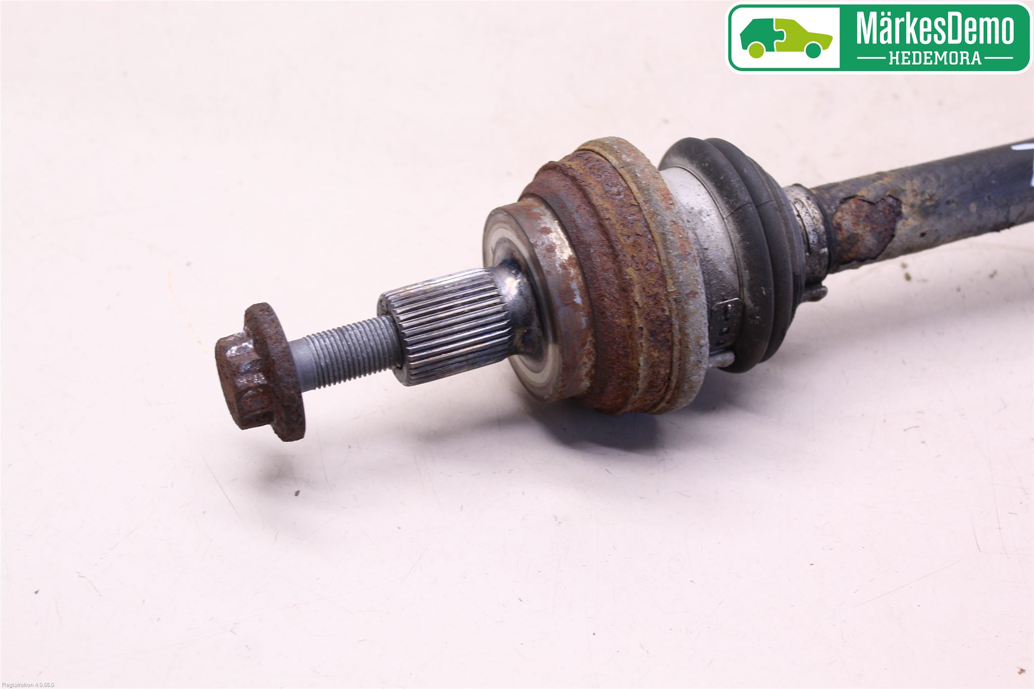 Volkswagen VW PASSAT CC 08-16 Drivaxel Bak Höger