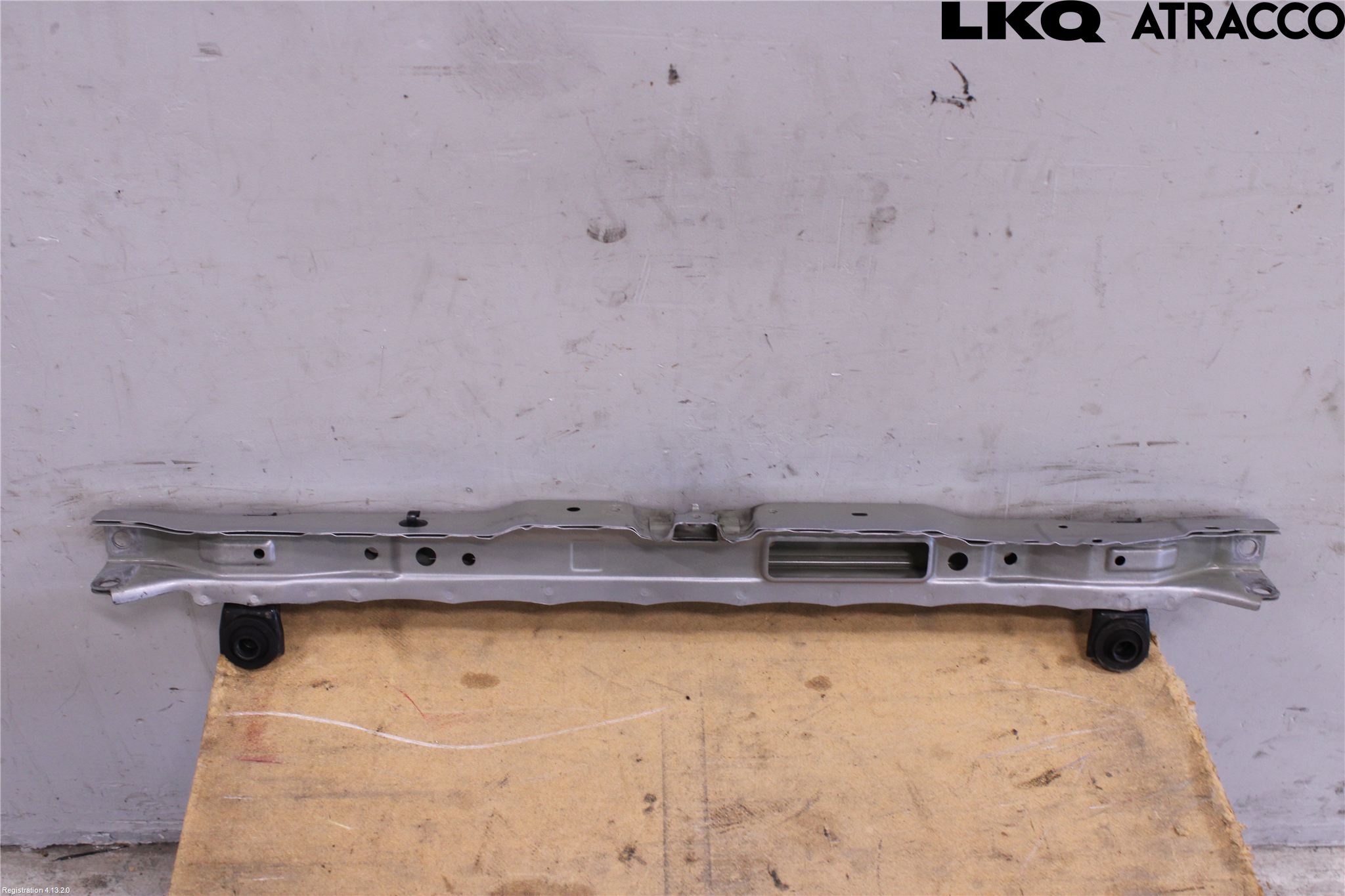 Toyota RAV4 13-18 Frontplåt Övre