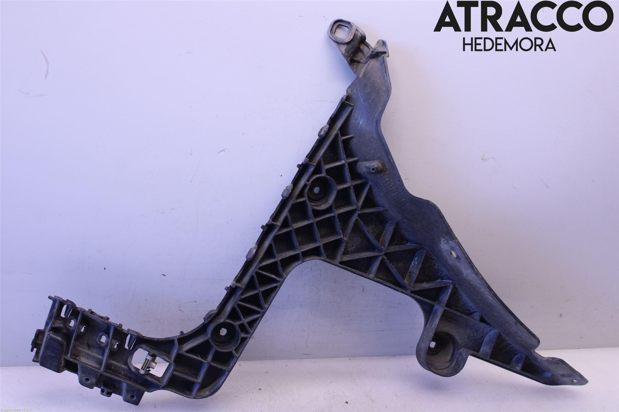 Audi A3/S3 05-13 Stötfångarfäste Bak Hö