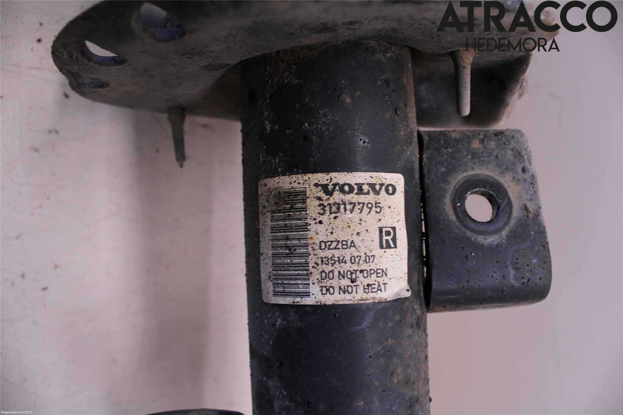 Volvo V70 14-16 Fjäderben Fram Höger