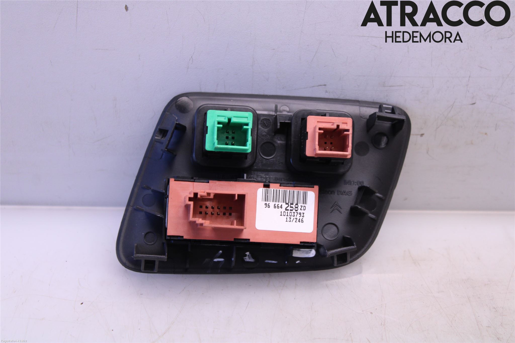 Citroen C4 II 11-18 Strömställare Tanklucka