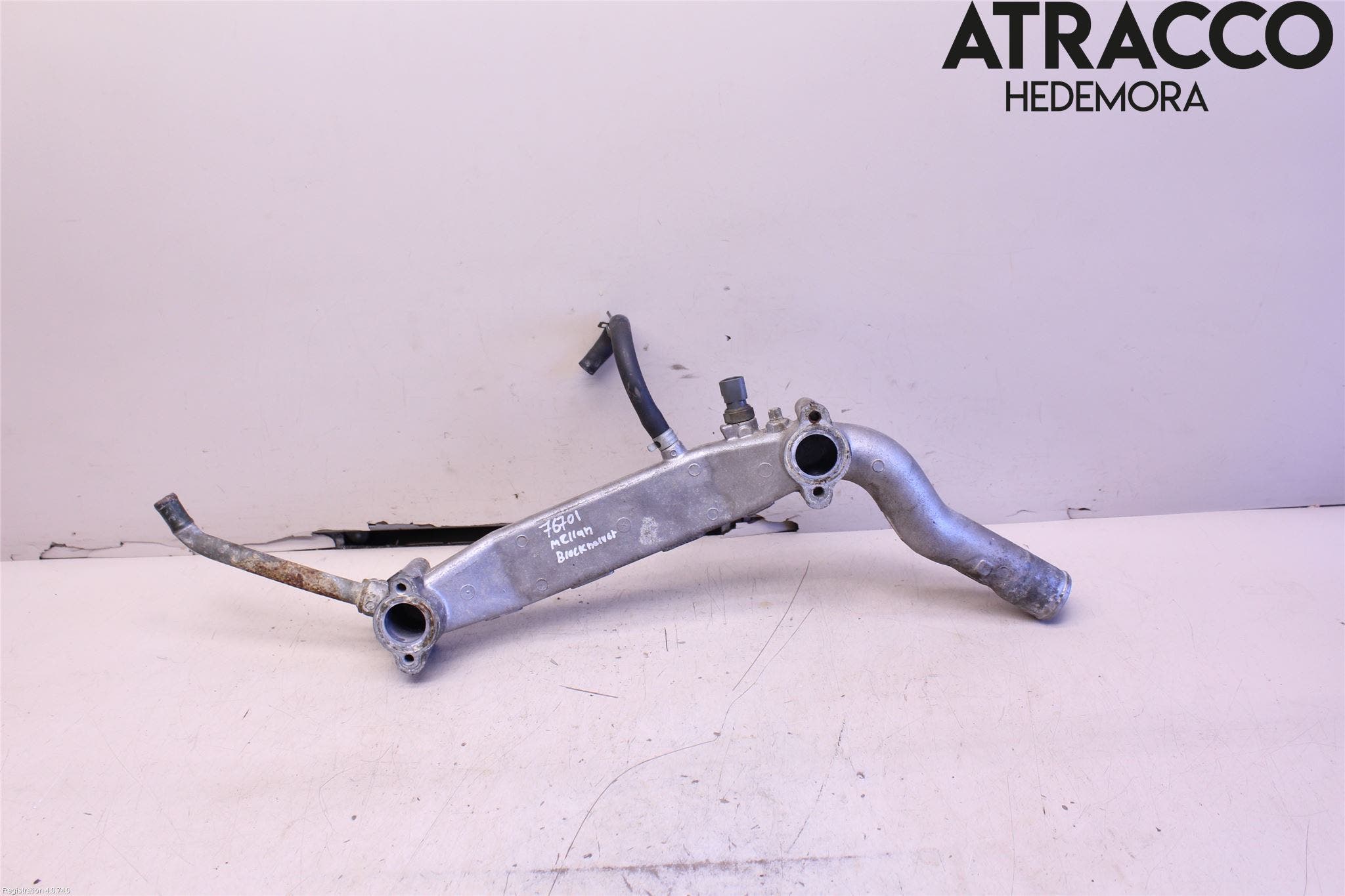 Subaru OUTBACK   99-03 Kylarslang Fäst På Motor