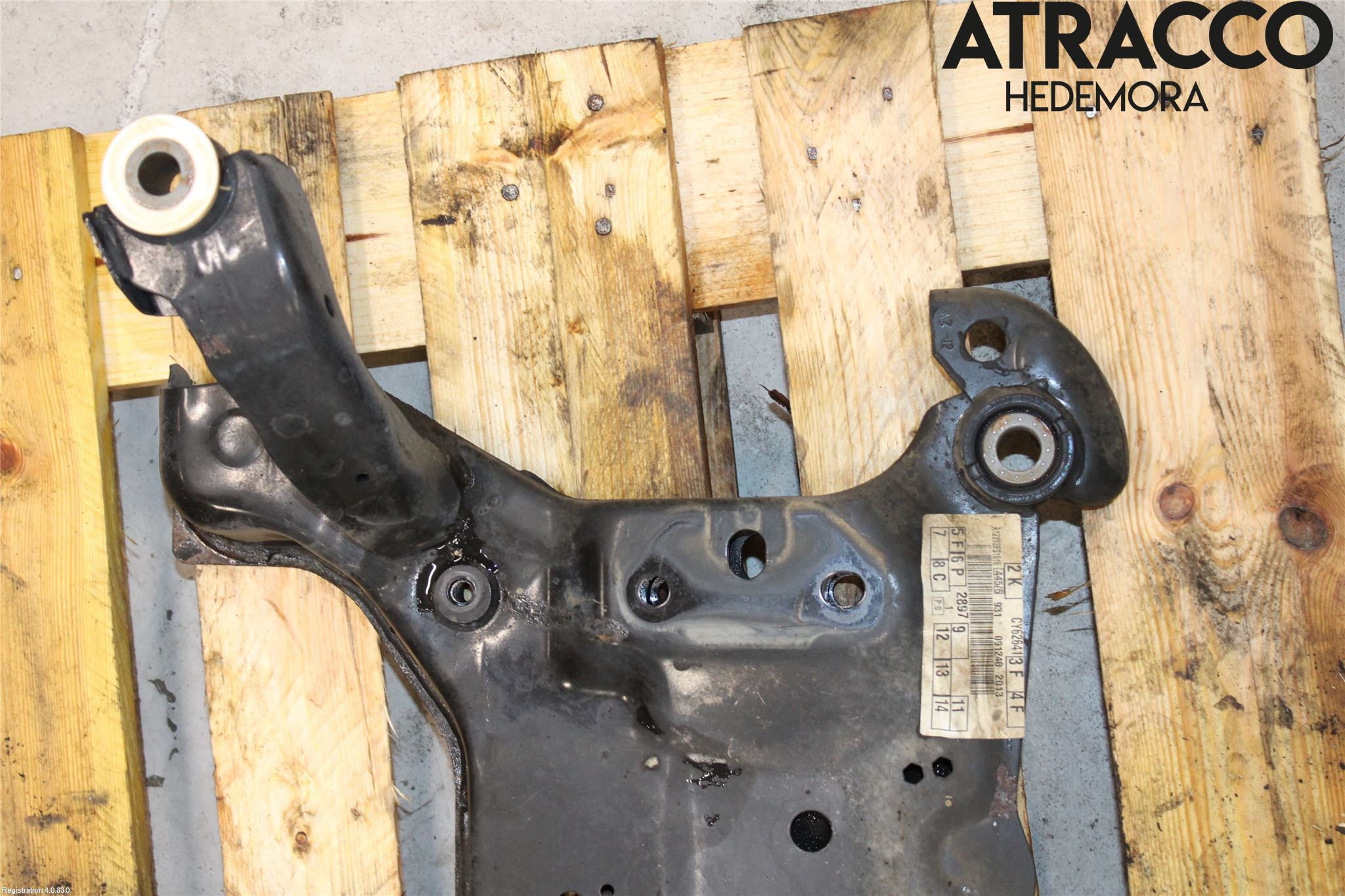 Ford FOCUS 11-14 Framvagnsbalk