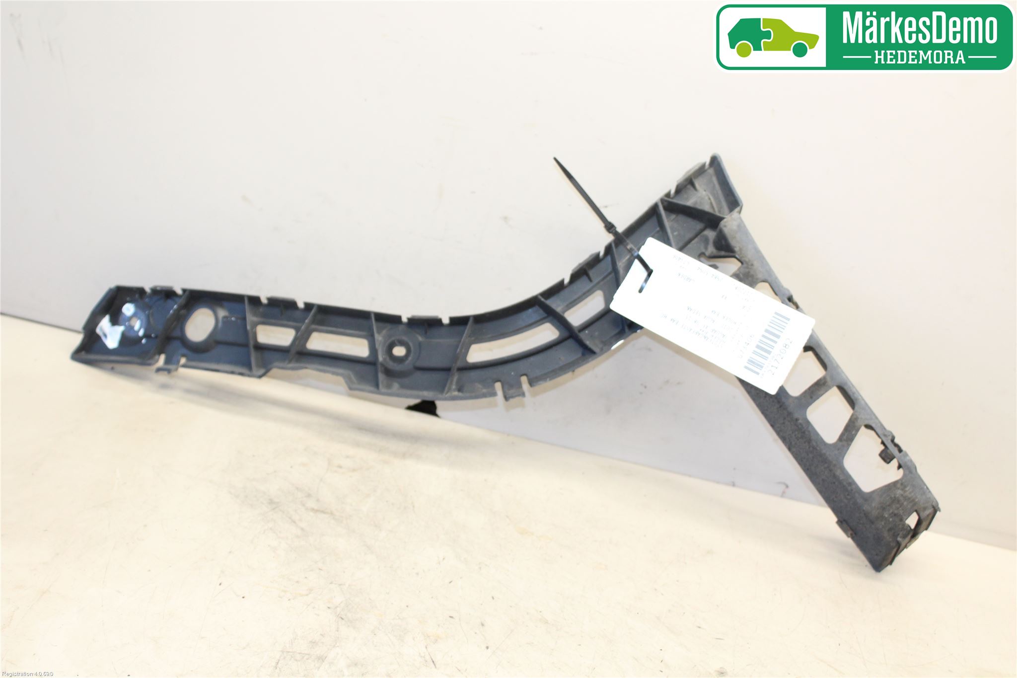 Jaguar XF 08-15 Stötfångarfäste Bak Hö