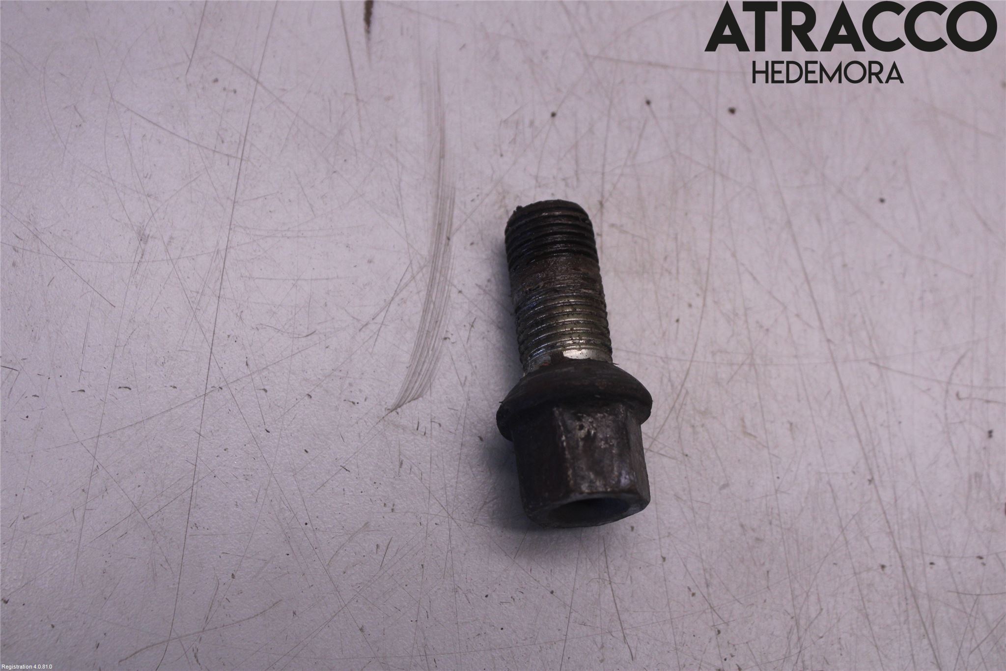 Audi A4 ALLROAD 09-16 Hjulmutter-Bult-Sats