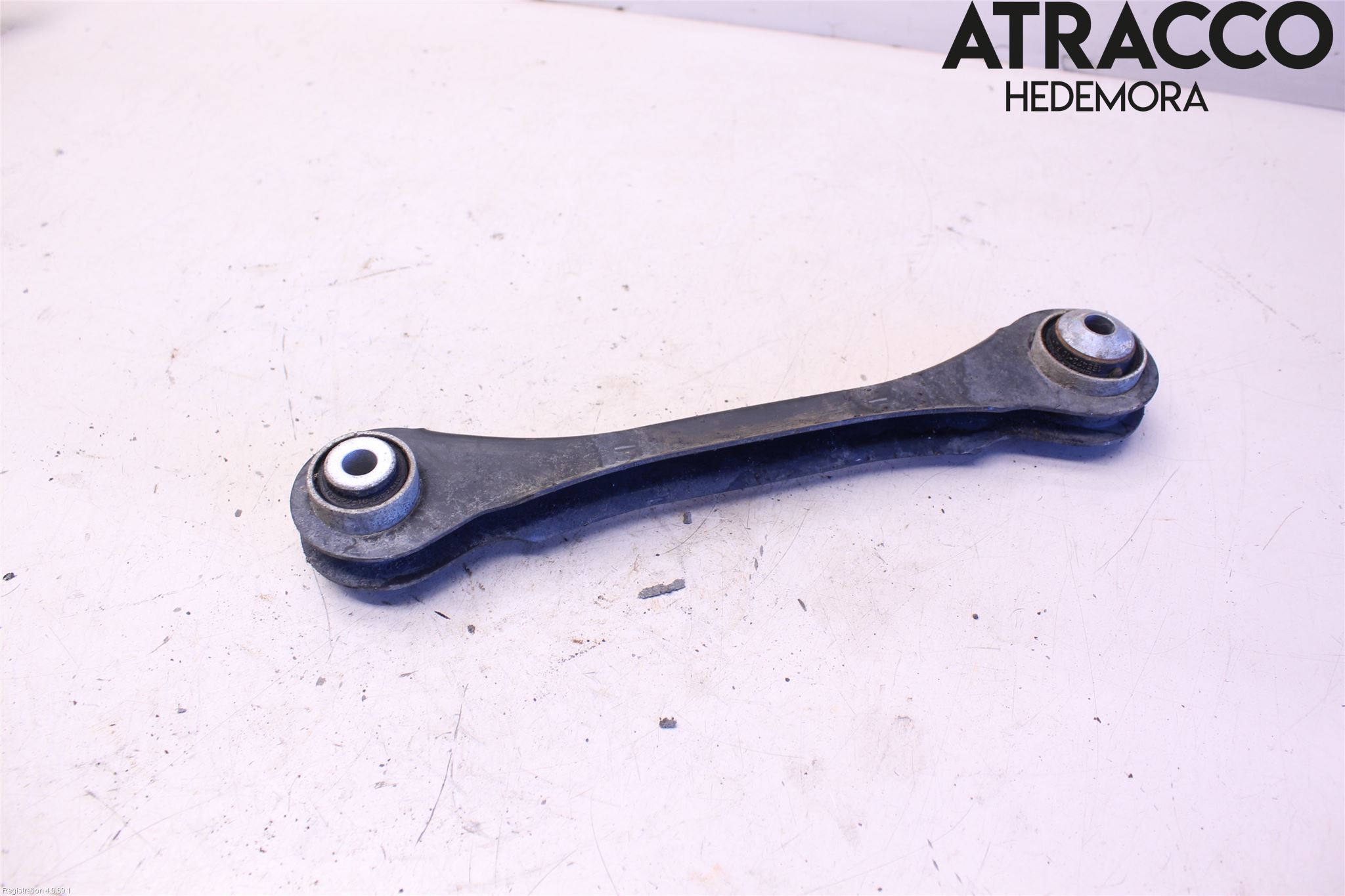 BMW 3 F30/F31/F80 12-19 Bärarm Bak Övre Höger