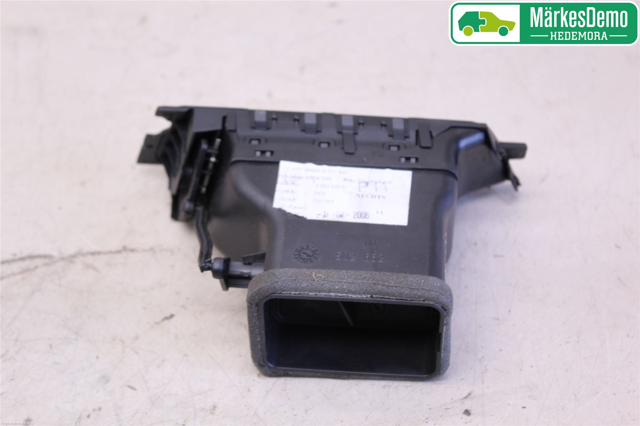 BMW 3 E90/91 SED/TOU 05-12 Defrosterkanal-Munstycke