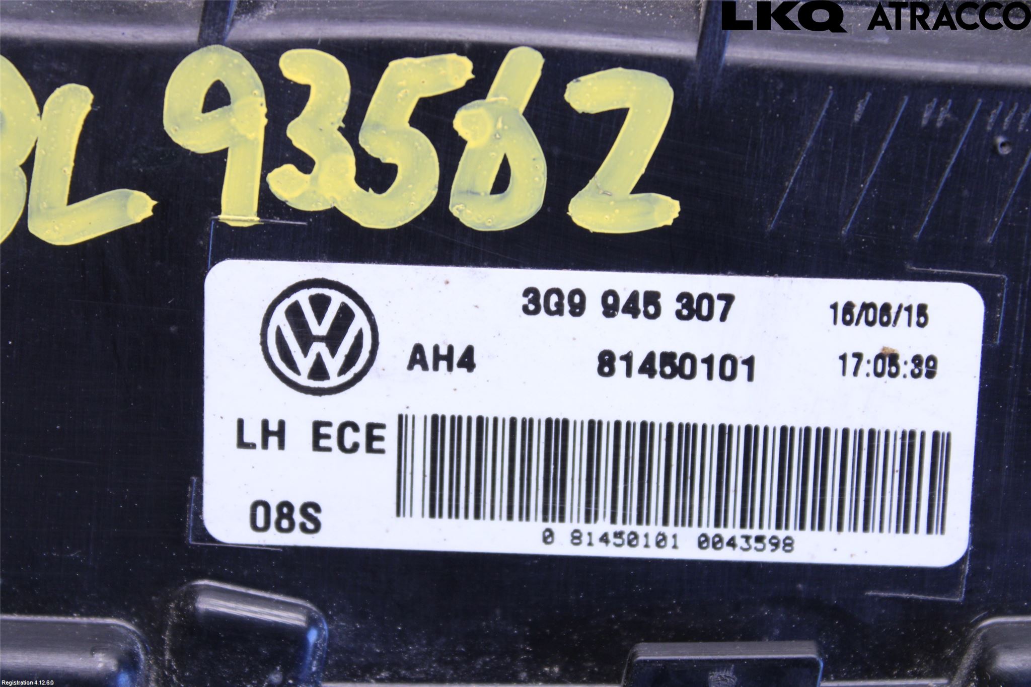 Volkswagen VW PASSAT 15-19 Bakljus Lucka Vä