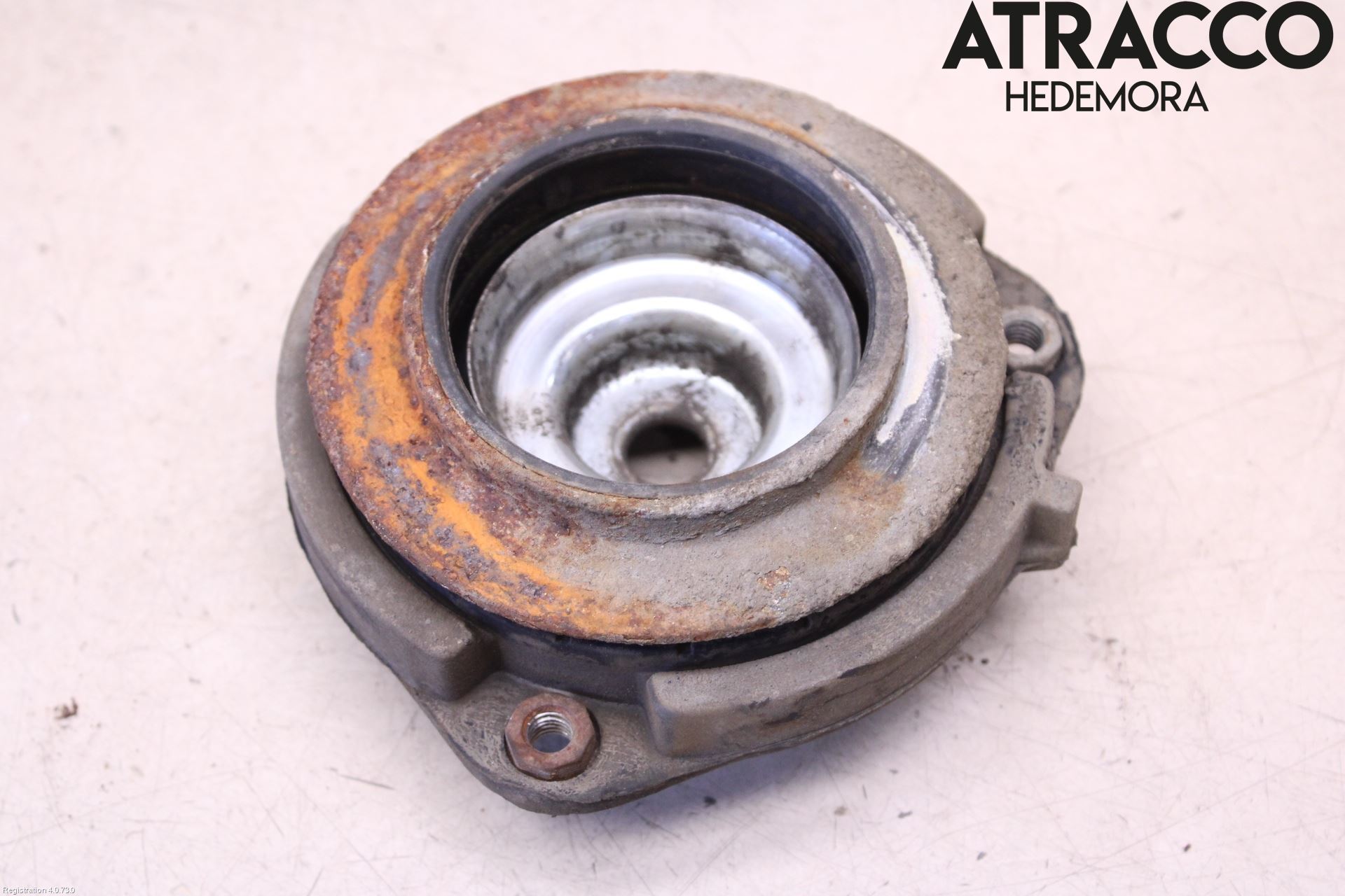 Volkswagen VW GOLF PLUS/CROSS GOLF 04-14 Fjäderbenslager Fram