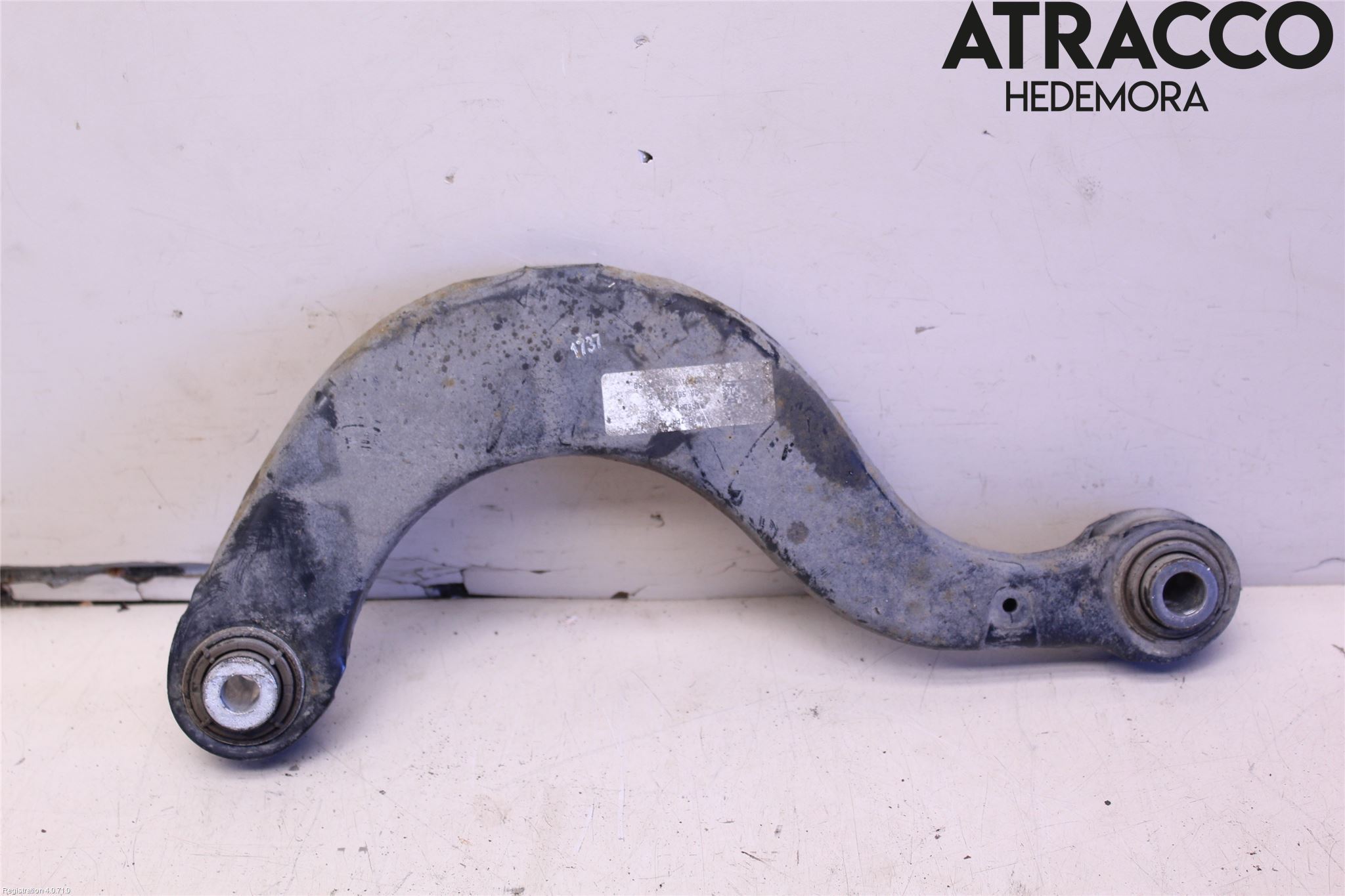 Skoda SUPERB 16-24 Bärarm Bak Övre Höger