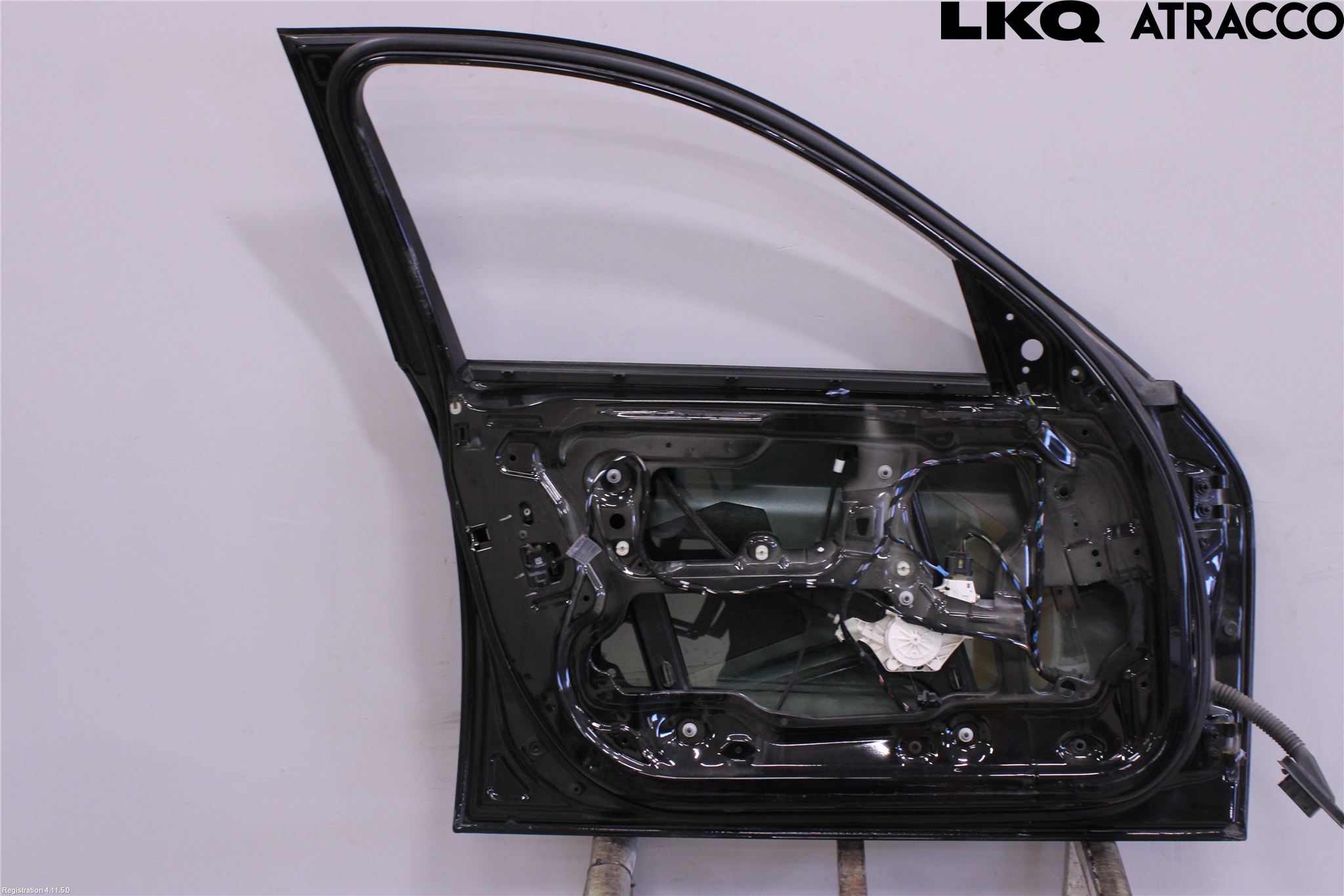 BMW 3 E90/91 SED/TOU 05-12 Dörr Fram Vänster