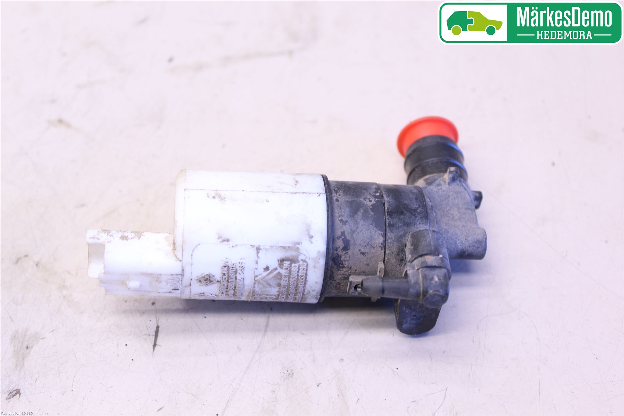 Renault TRAFIC   02-14 Spolarpump Vindruta