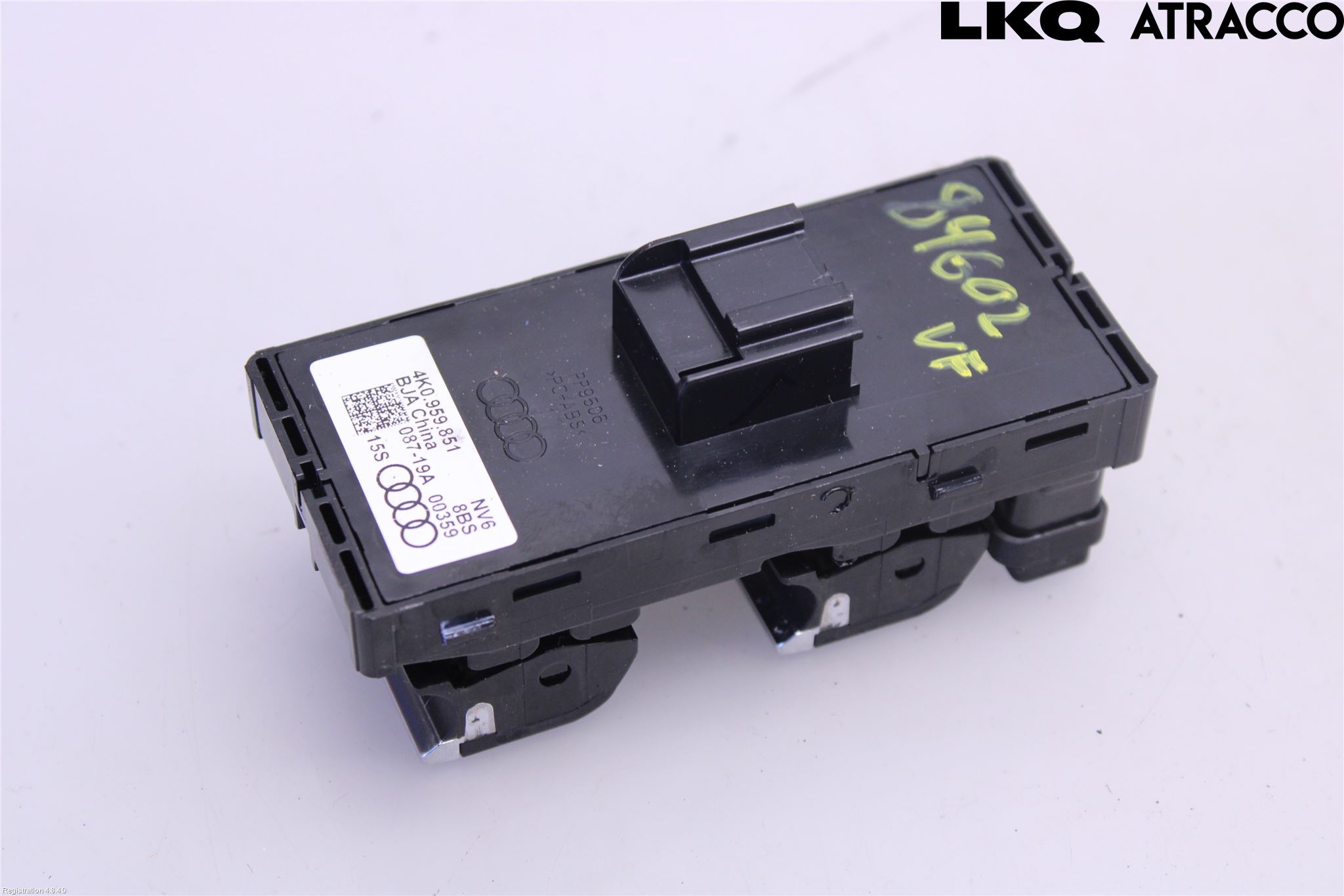 Audi A6 F2/C8 19- Strömställare Elhiss