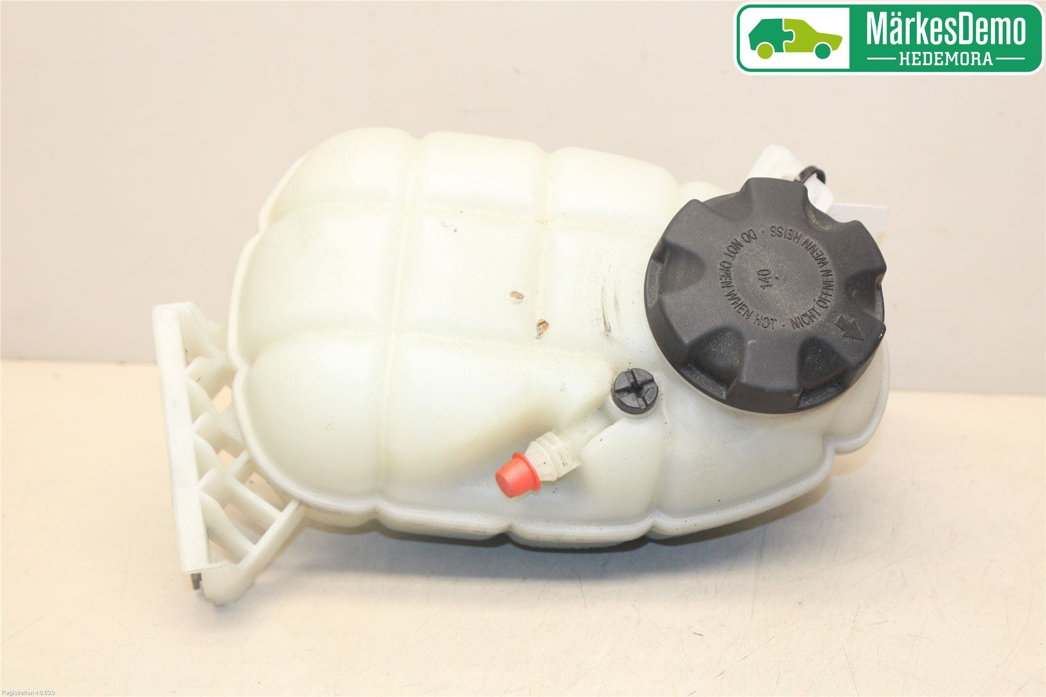 BMW 3 F30/F31/F80 12-19 Expansionstank