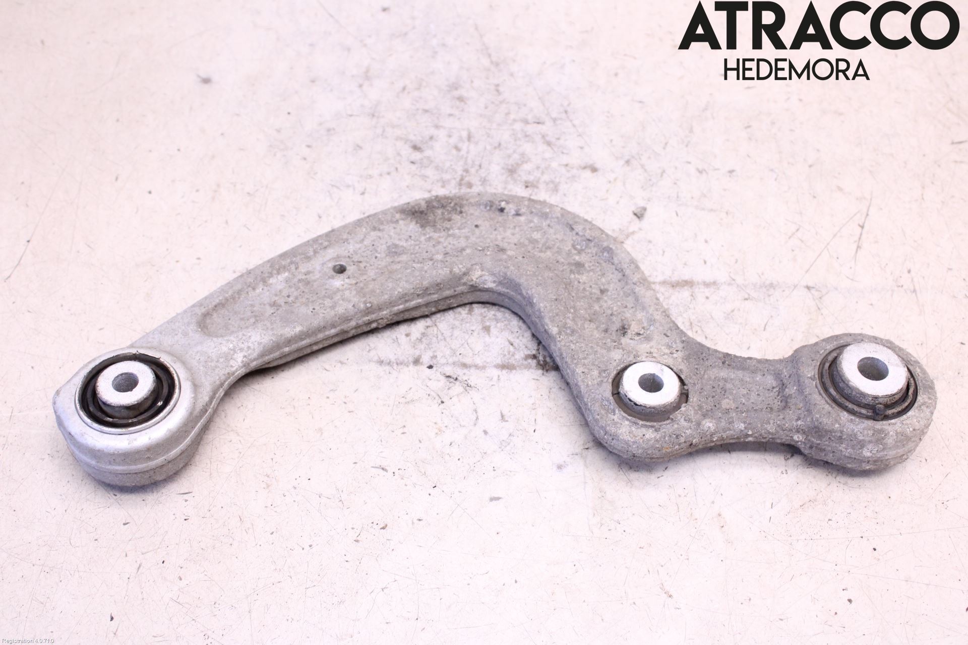 Audi A4/S4 B9 16-19 Bärarm Bak Övre Höger