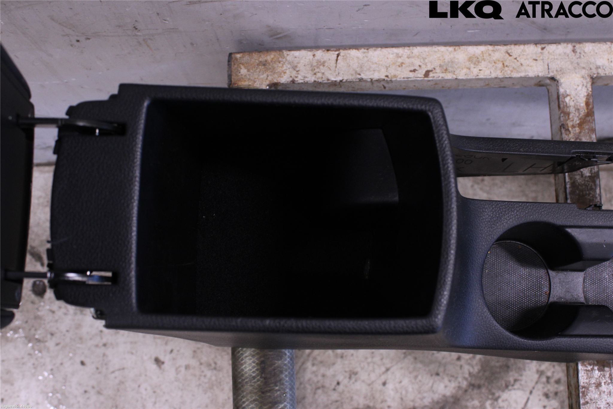 Kia STONIC 18->> Inr Tunnelfack