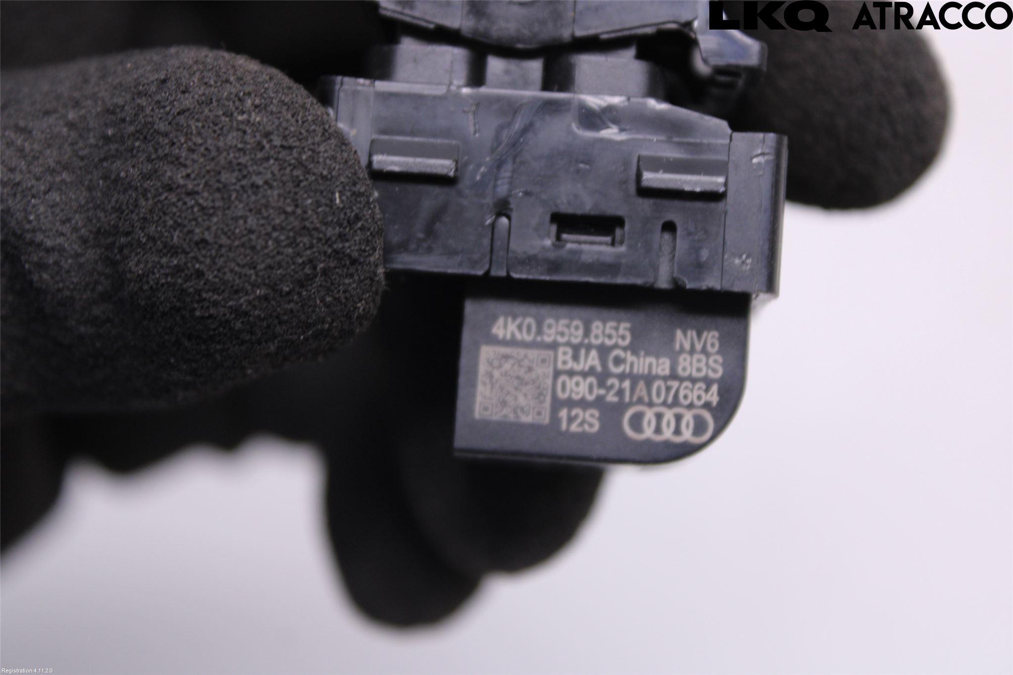 Audi A6 F2/C8 19- Strömställare Elhiss