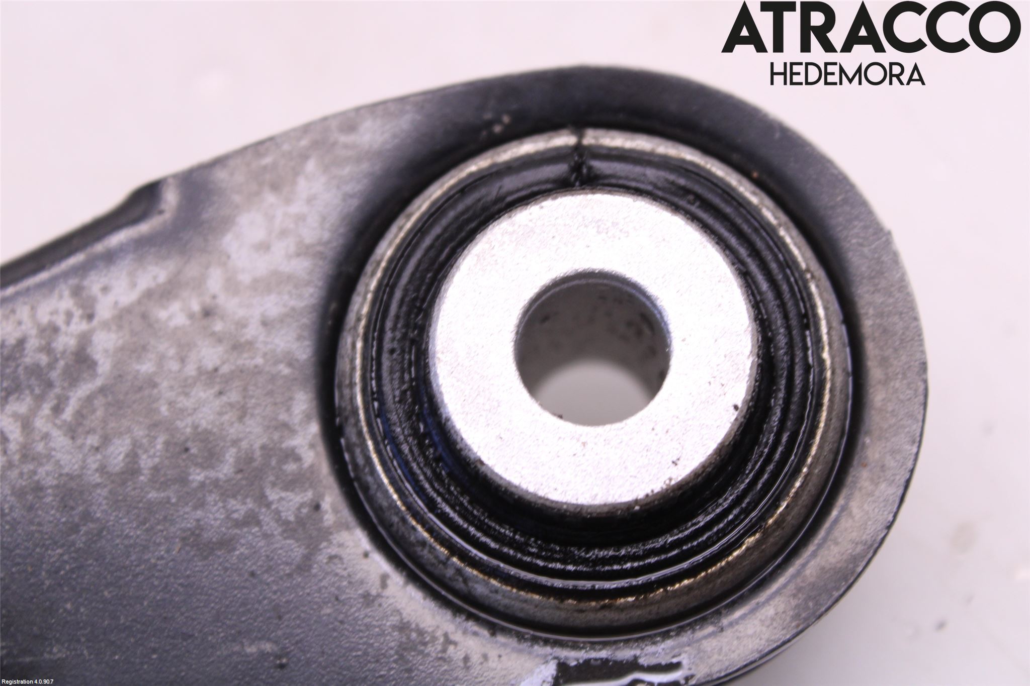 BMW 5 G30/G31/F90 17-23 Bärarm Bak Övre Höger