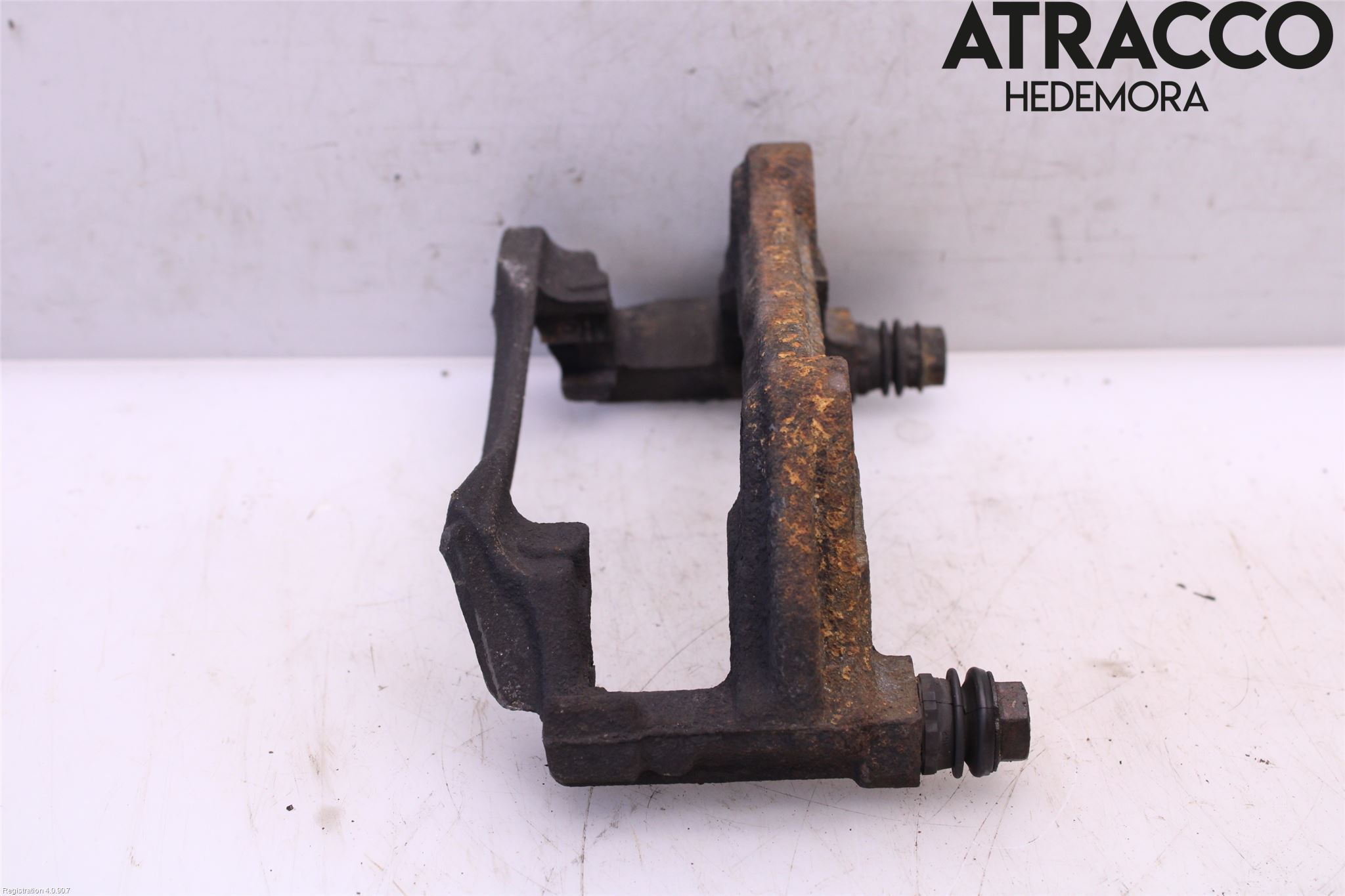 Nissan NV300 16-22 Bromsokshållare