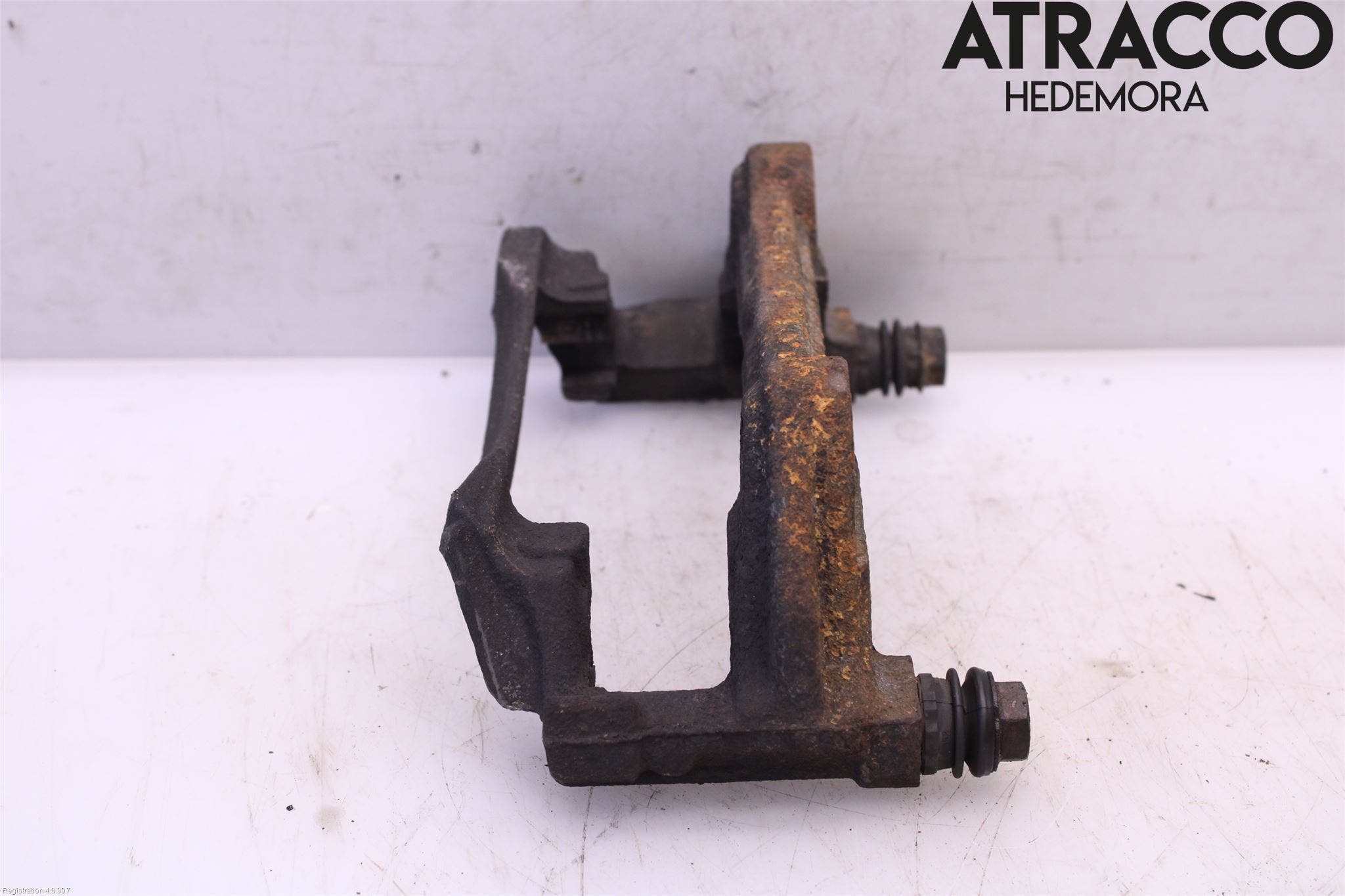 Nissan NV300 16-22 Bromsokshållare