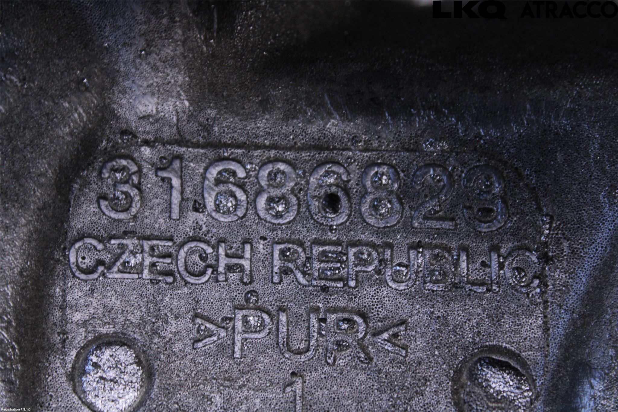 Volvo V90 17->> Motorkåpa