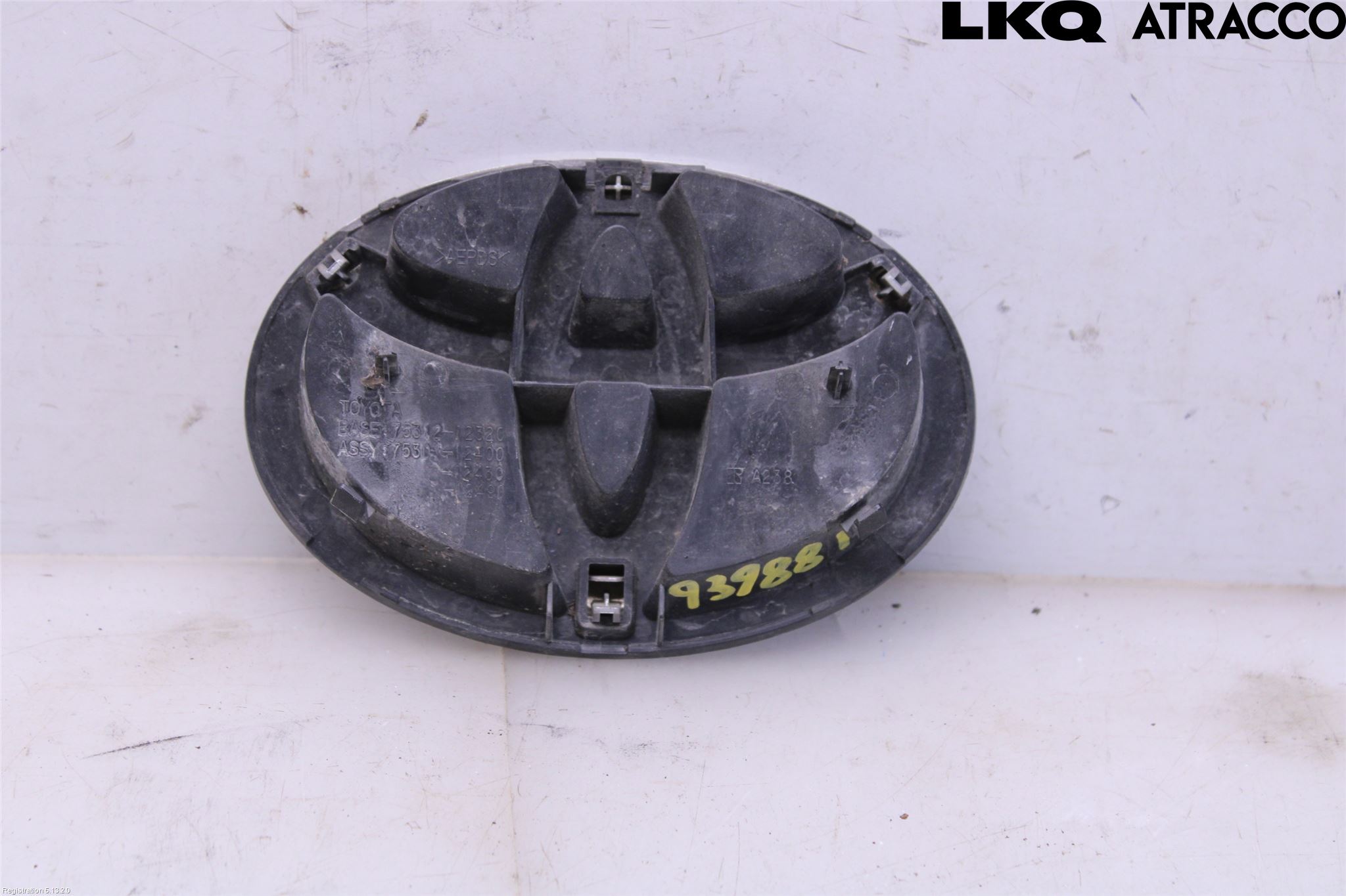 Toyota RAV4 13-18 Emblem