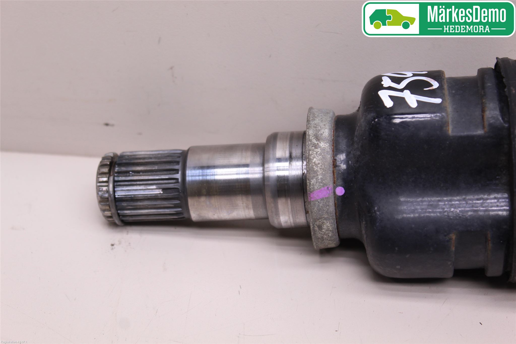 Toyota AYGO 15-21 Drivaxel Fram Vänster