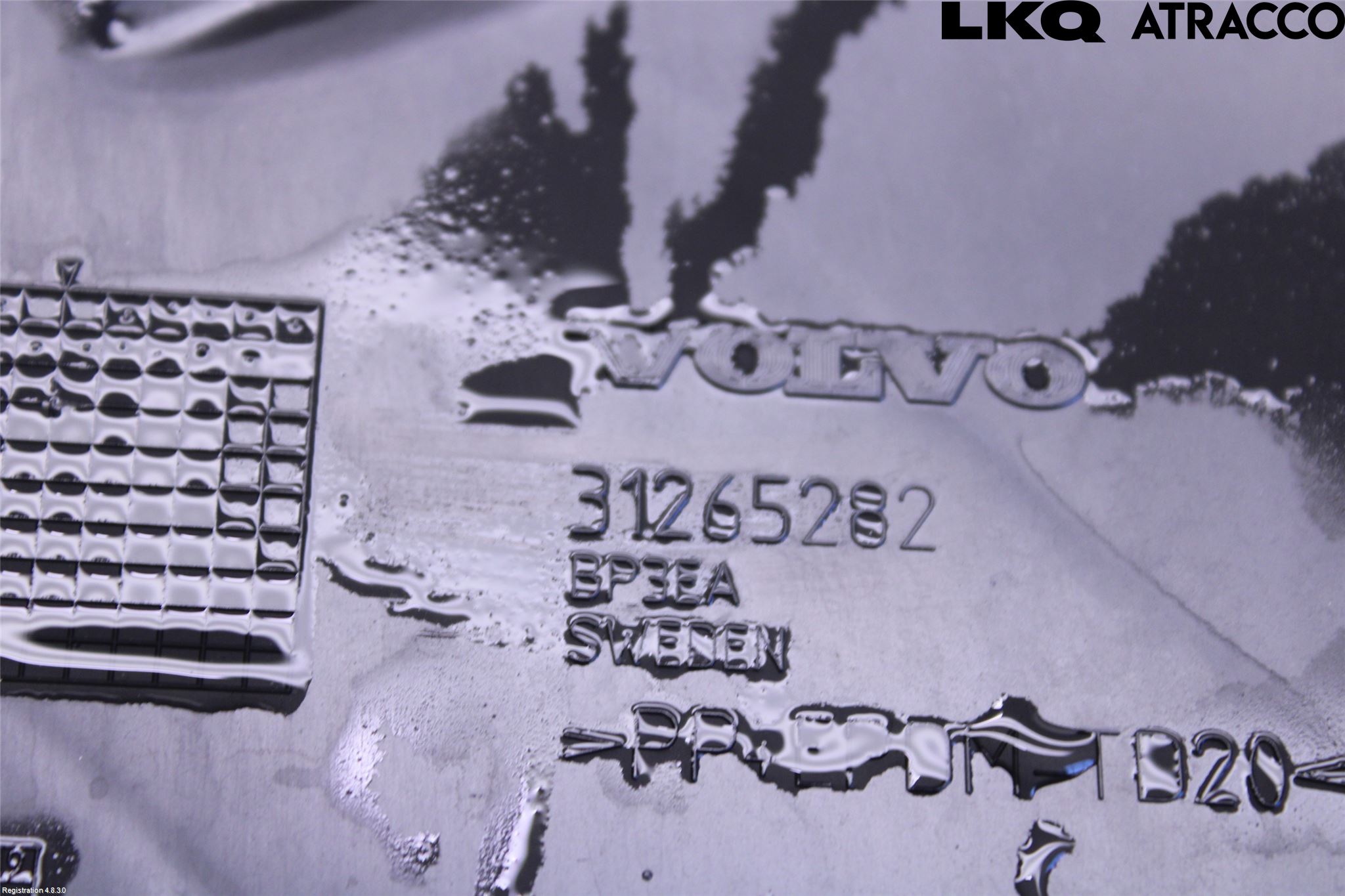 Volvo V60 11-13 Stötfångarfäste Bak Hö