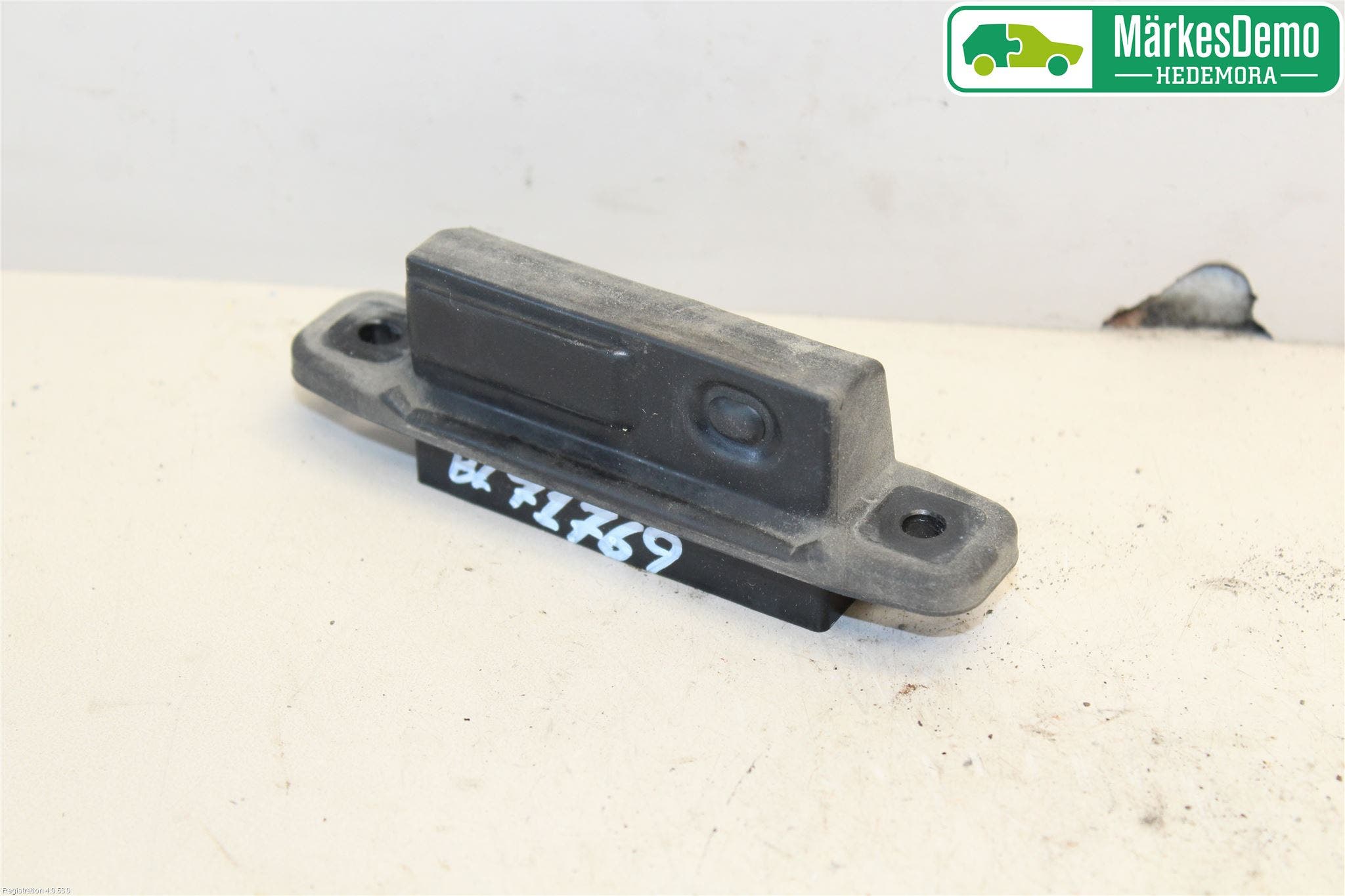 Toyota AVENSIS 09-15 Bakluckehandtag