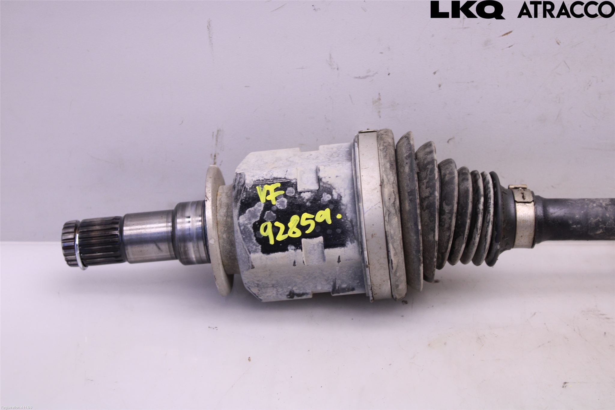 Toyota YARIS CROSS XP21 21- Drivaxel Fram Vänster